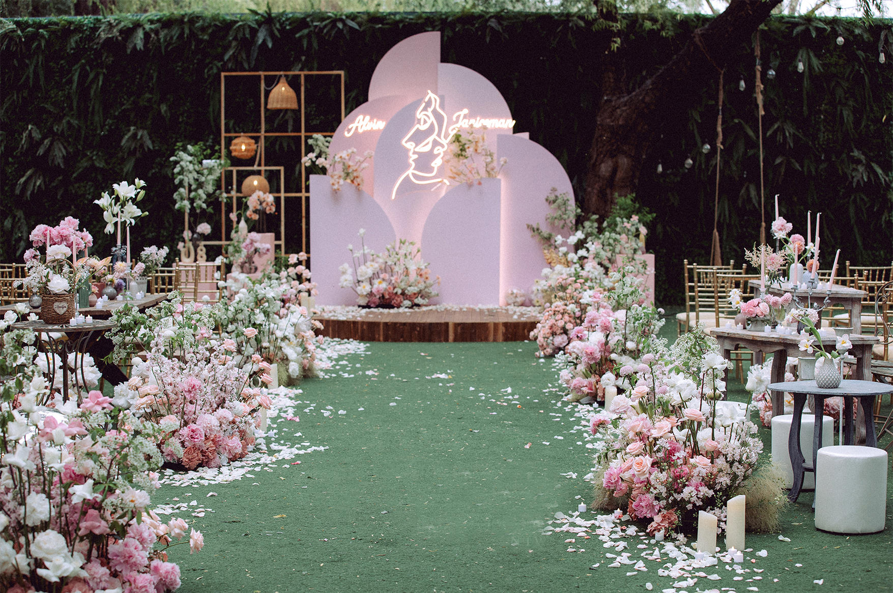 户外草坪婚礼晚宴【嫩粉色系】