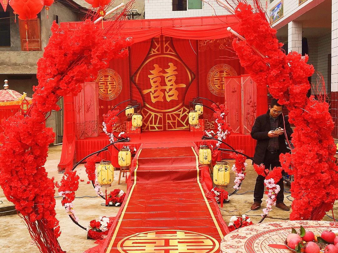 坝坝宴性价比之选中式花轿婚礼