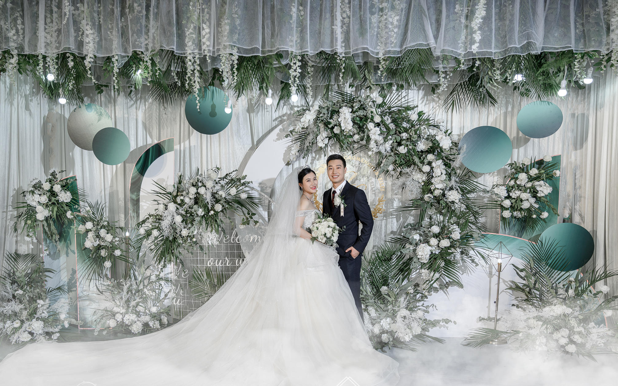 一村山庄丨清新淡雅的白绿色婚礼  手机原图都超美
