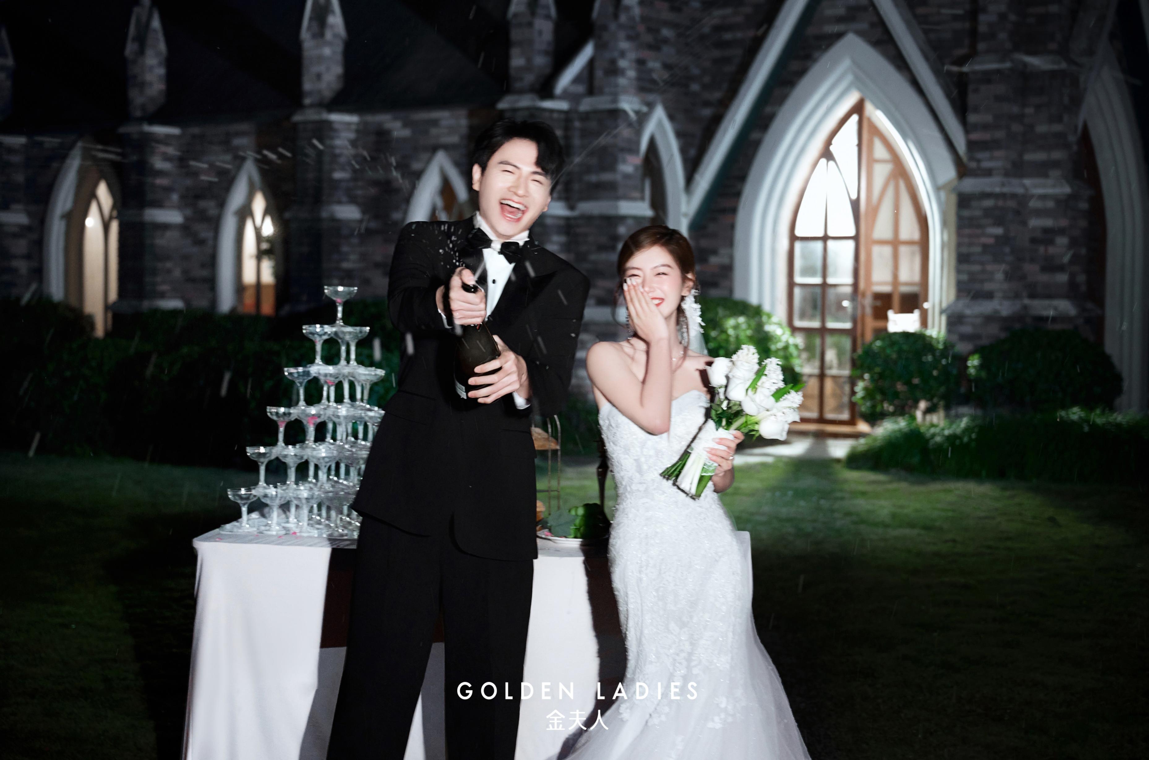 新人就位，快樂滿格~