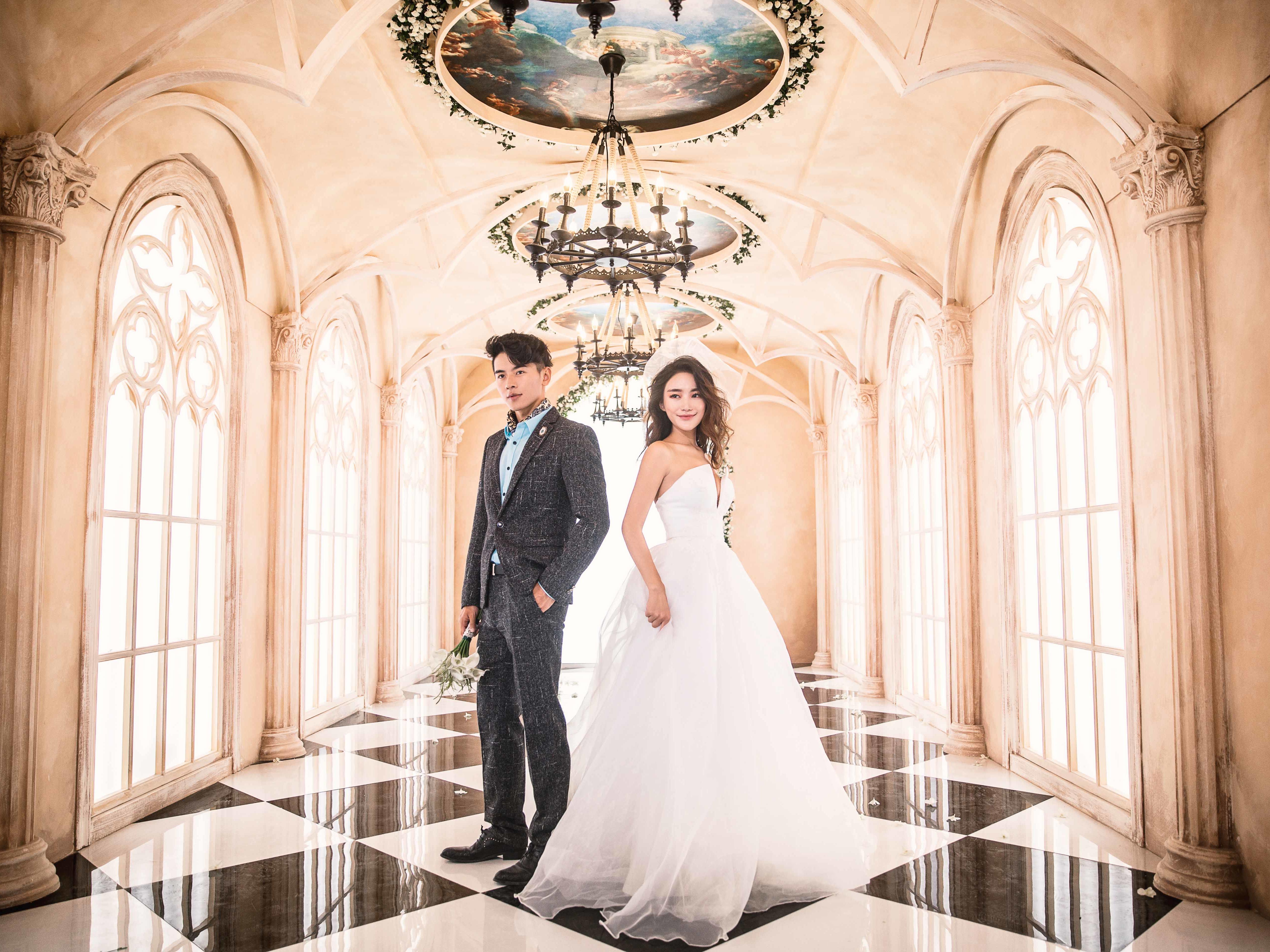私人定制婚纱价格_私人定制图片(2)
