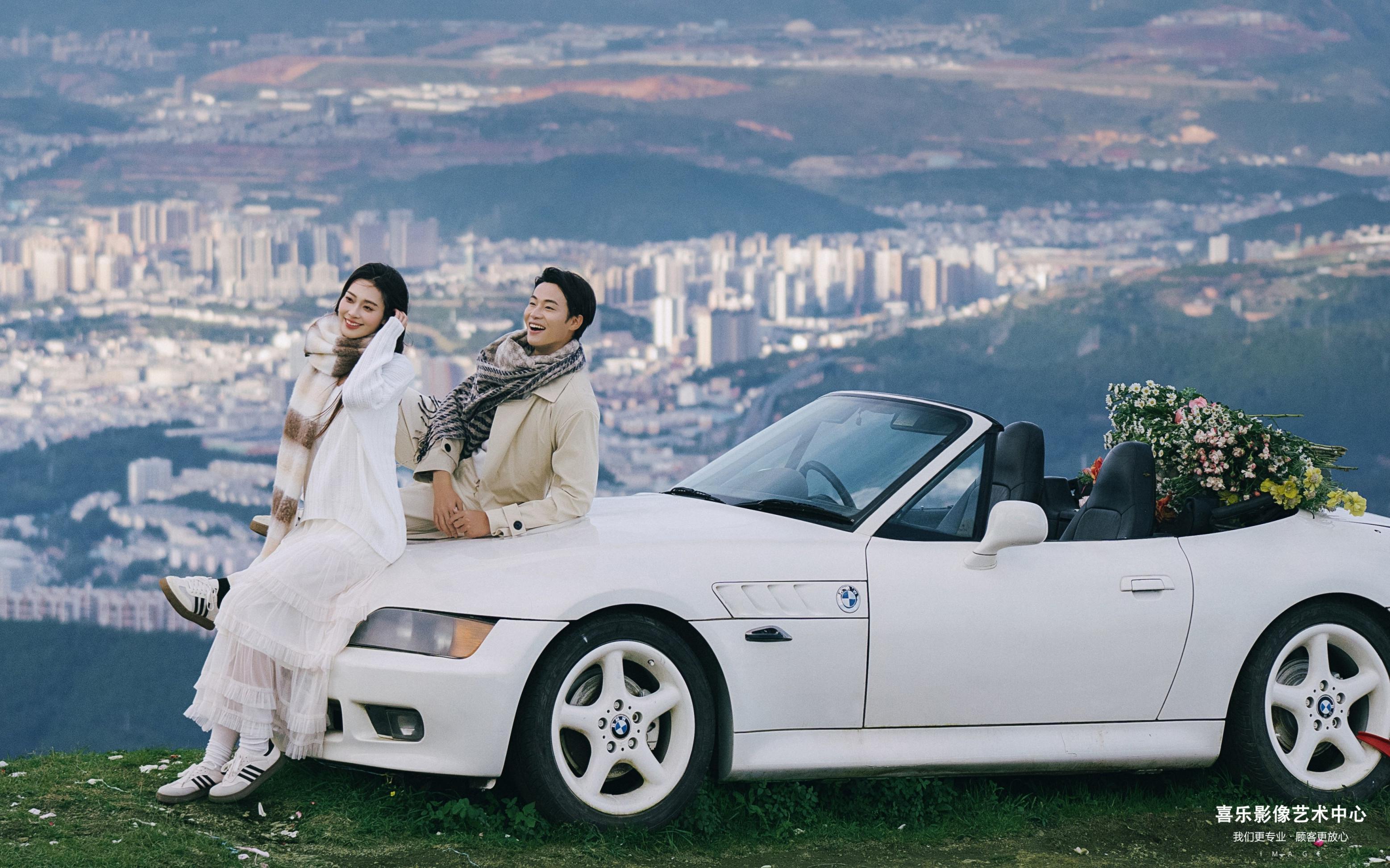 大理者摩山的休閑風(fēng)婚紗紀(jì)念