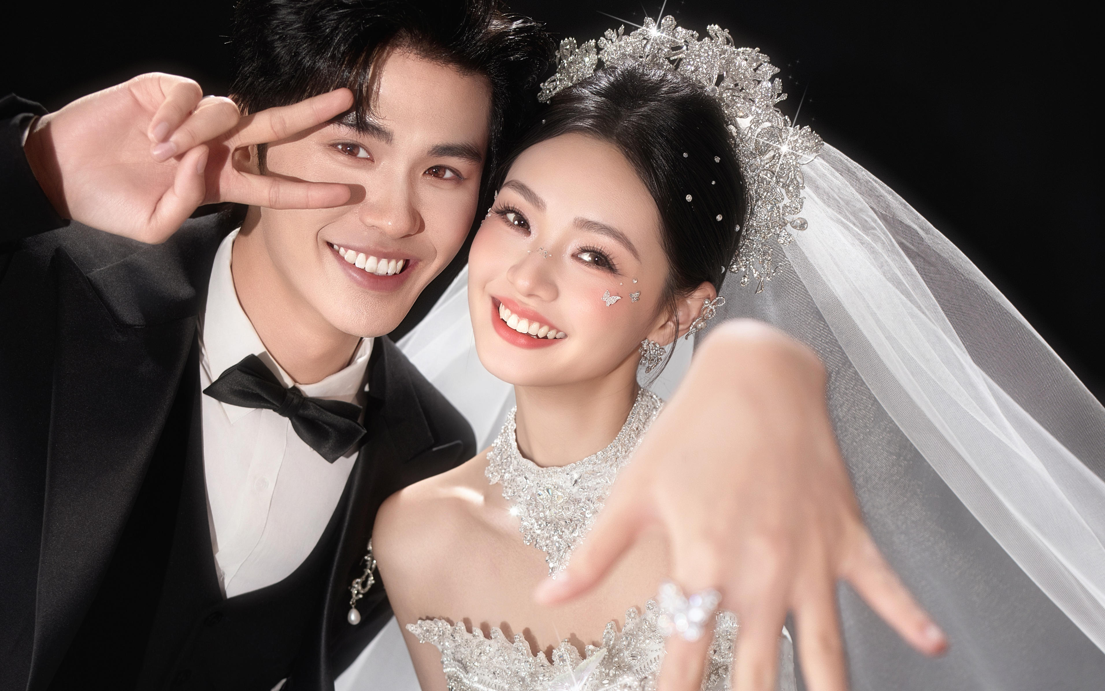 【D视觉摄影】每个女孩的婚纱梦，都藏在这一袭闪钻