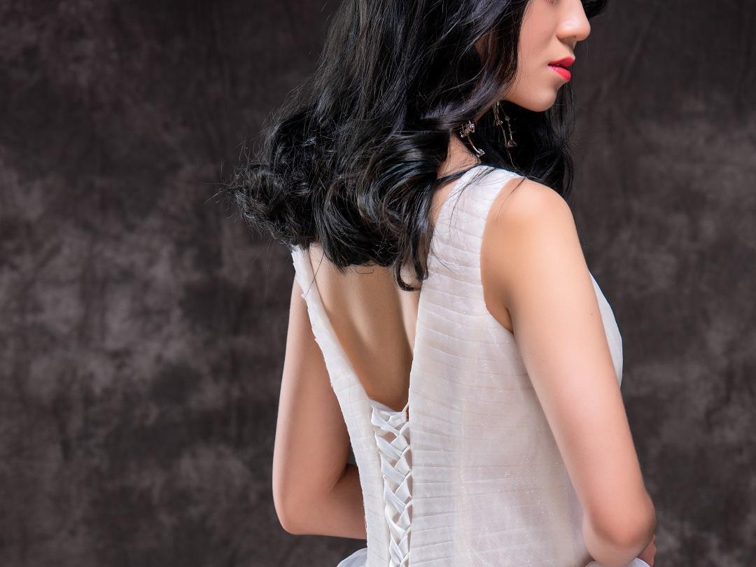 梦幻公主系列婚纱＋秀禾服＋敬酒服＋伴娘服4件