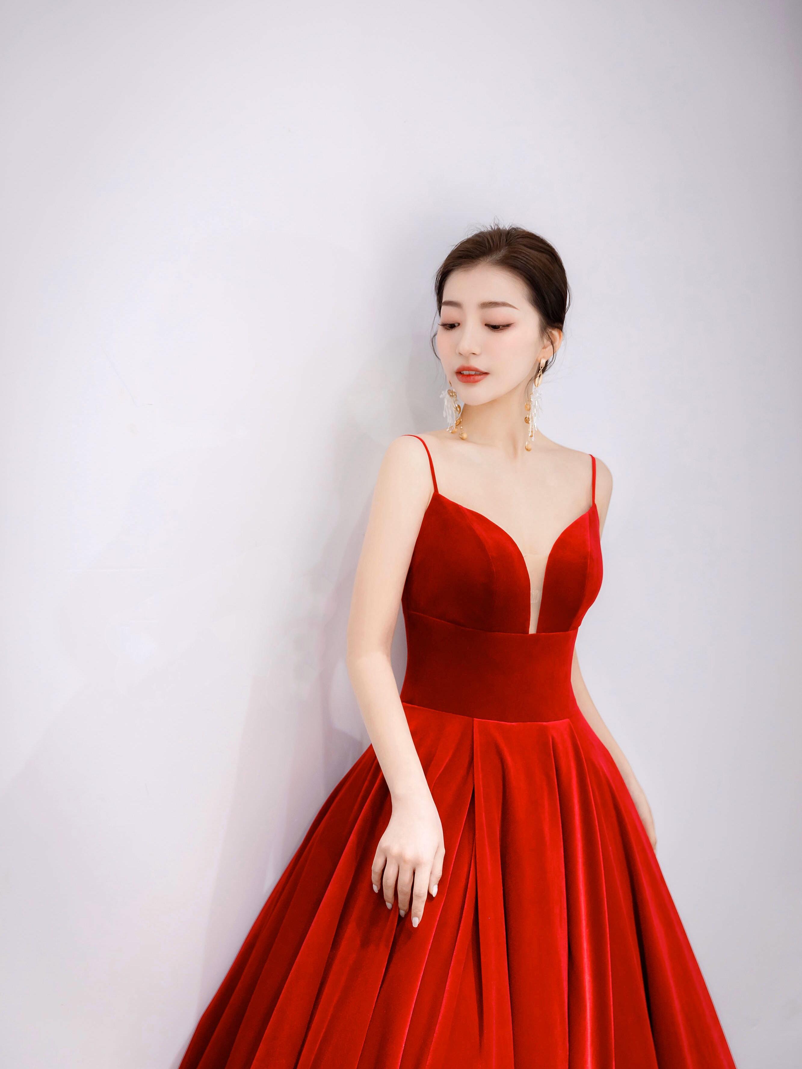 【Wendy•网络精选】重工婚纱礼服3件套