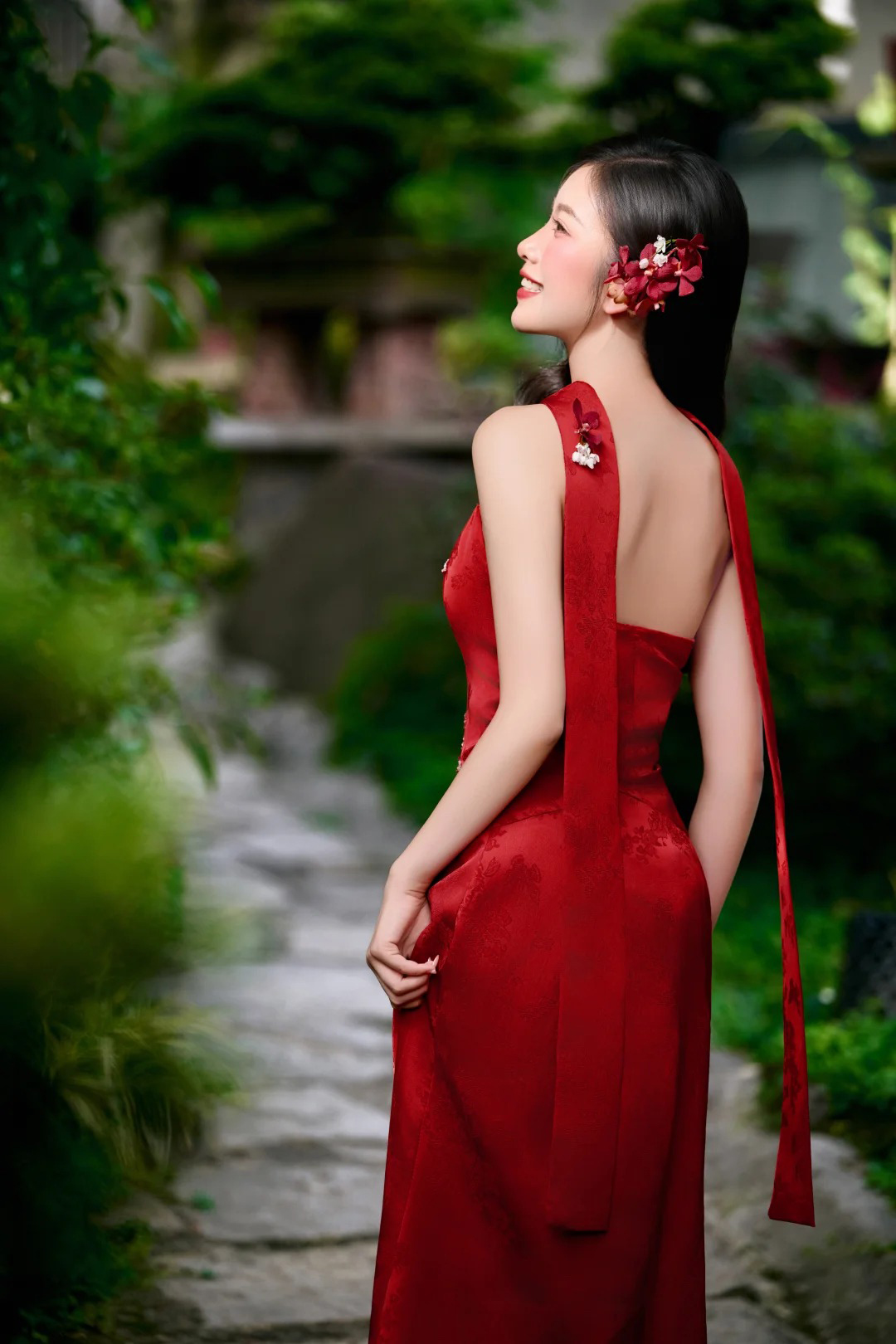 老祖宗的审美yyds！园林红裳✨拍出高级东方欲感