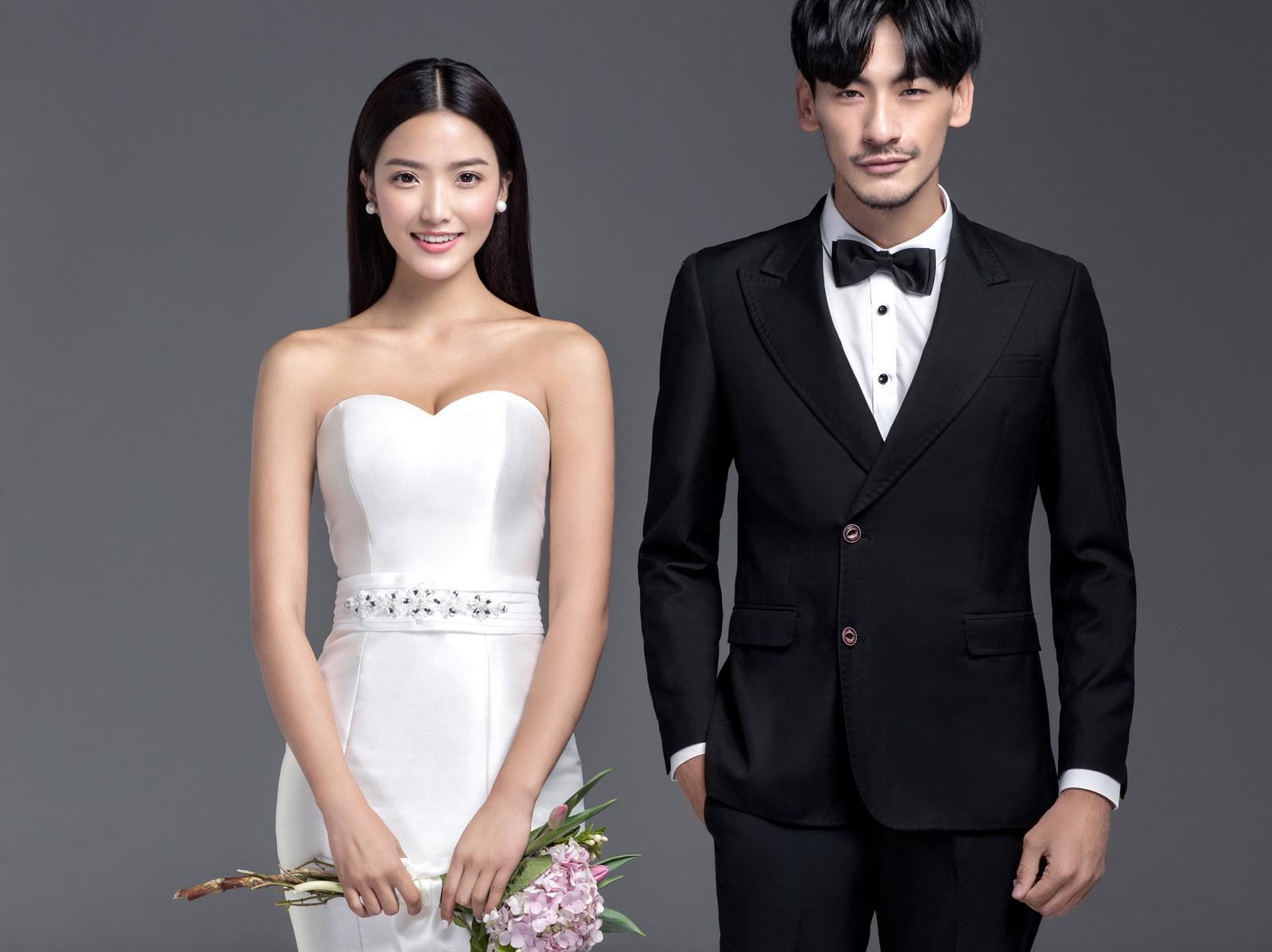 【超值西装套餐】定制西服 赠送全新婚纱+早妆