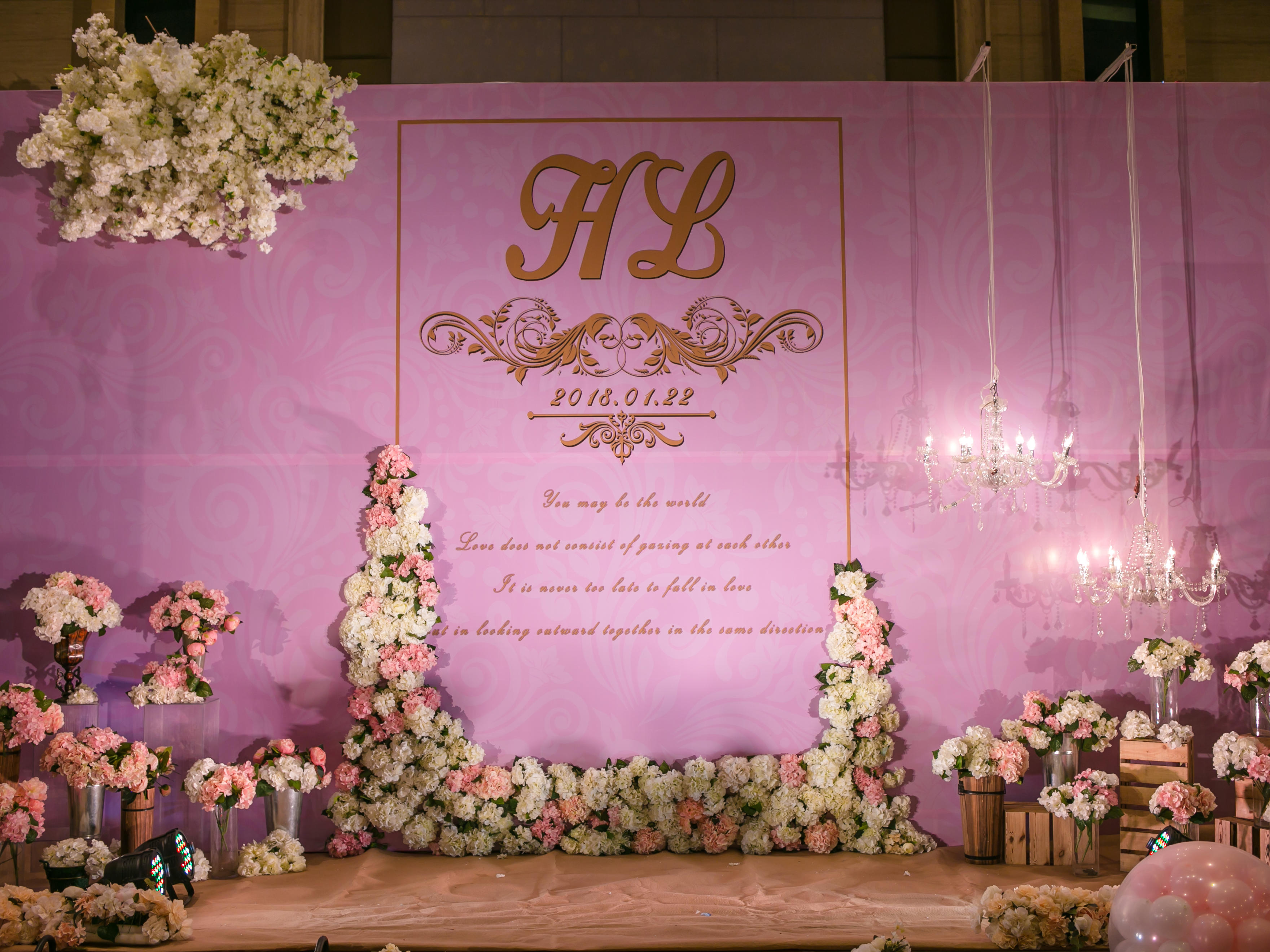 【Surprise】6888元婚礼人员＋婚庆布置