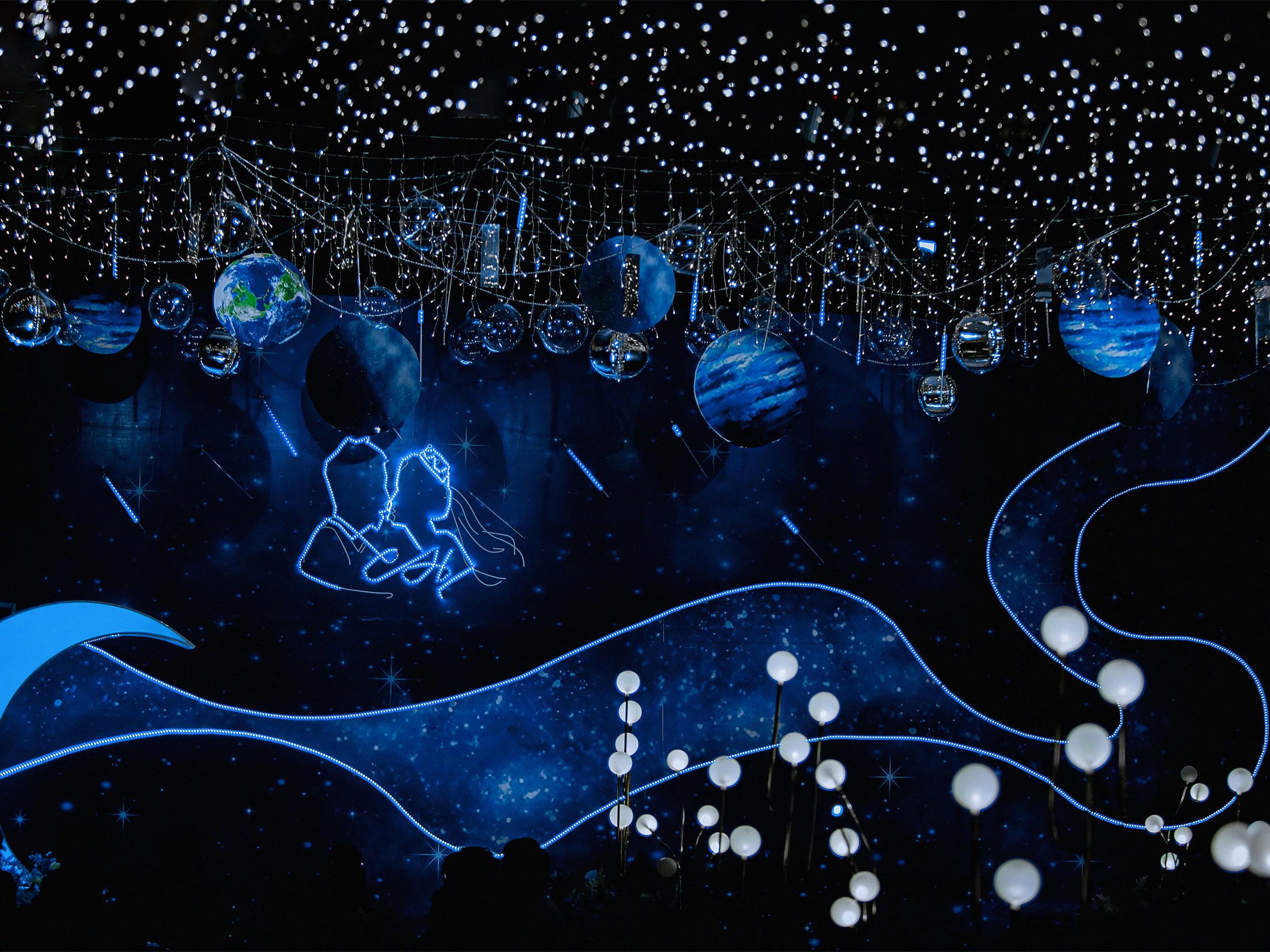 临泉梦幻季婚庆酒店蓝色星空梦幻主题套餐