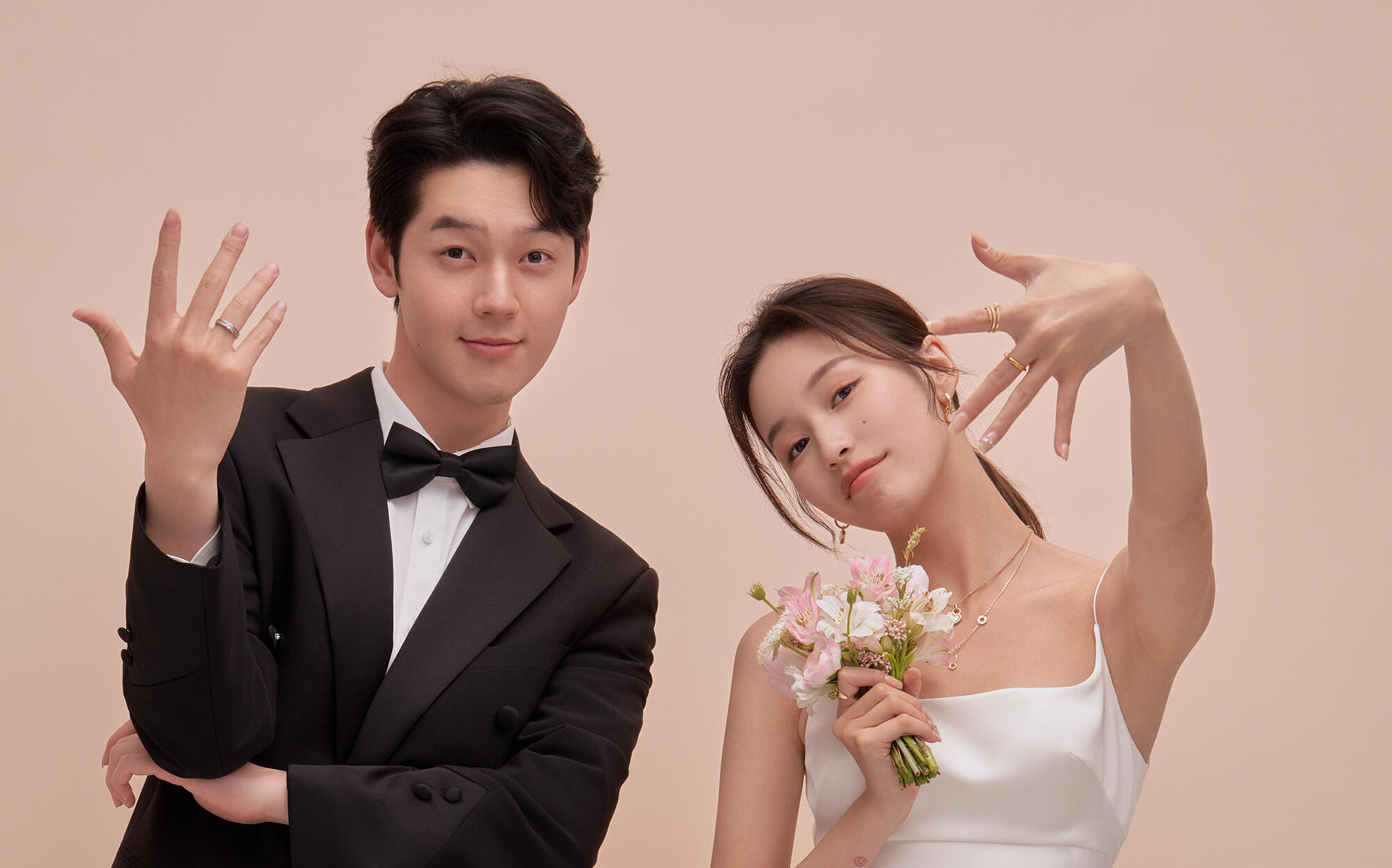 极简韩系婚纱照就这样出片