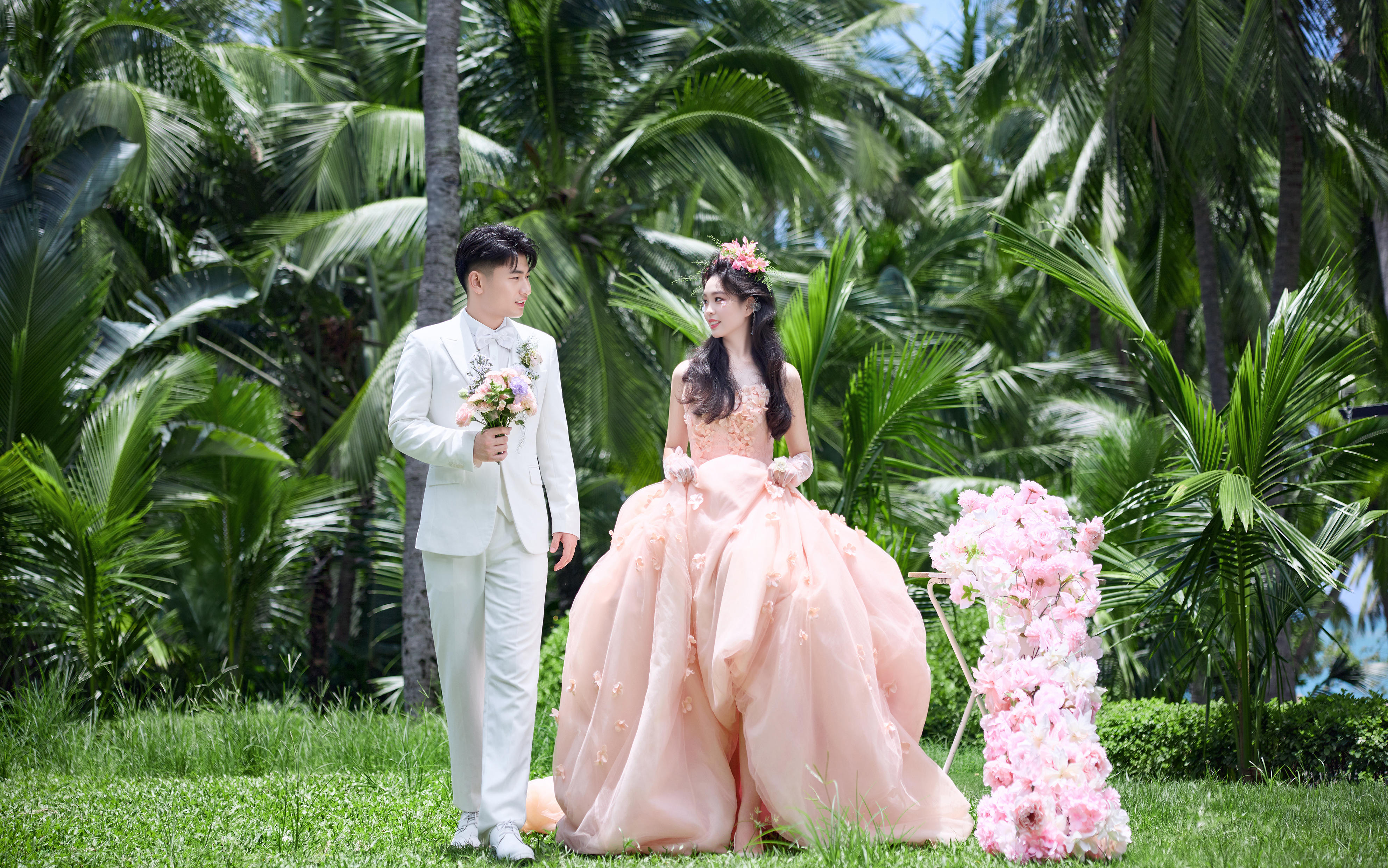 ?? 珊瑚見證：點擊領取你的海景婚照