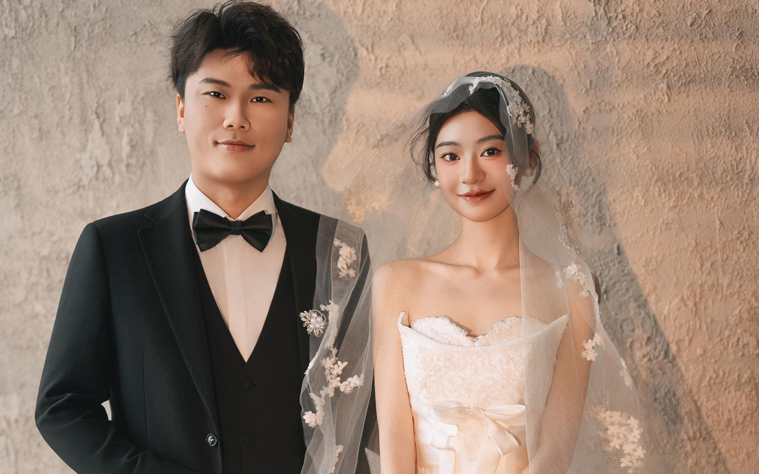 Ms Sun & Mr Lu