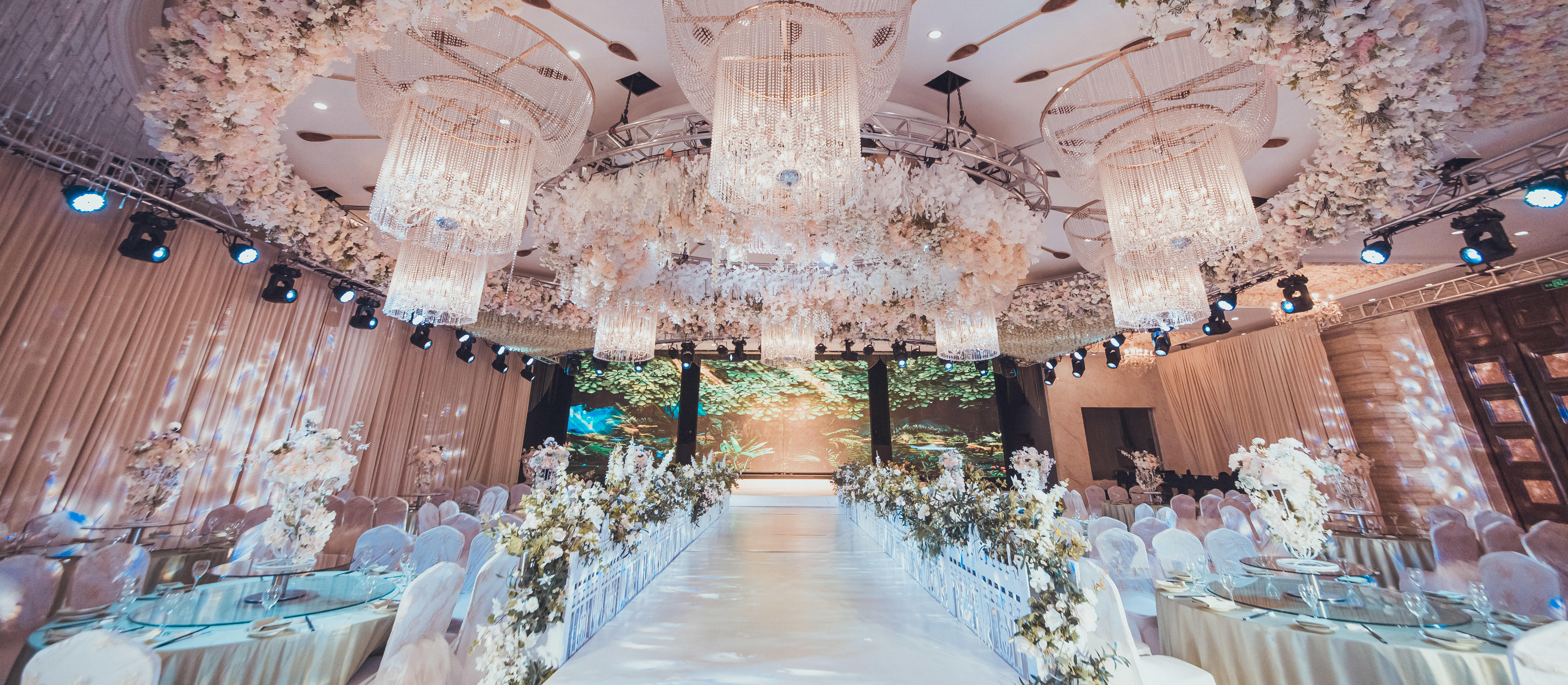 孔雀婚庆主题酒店