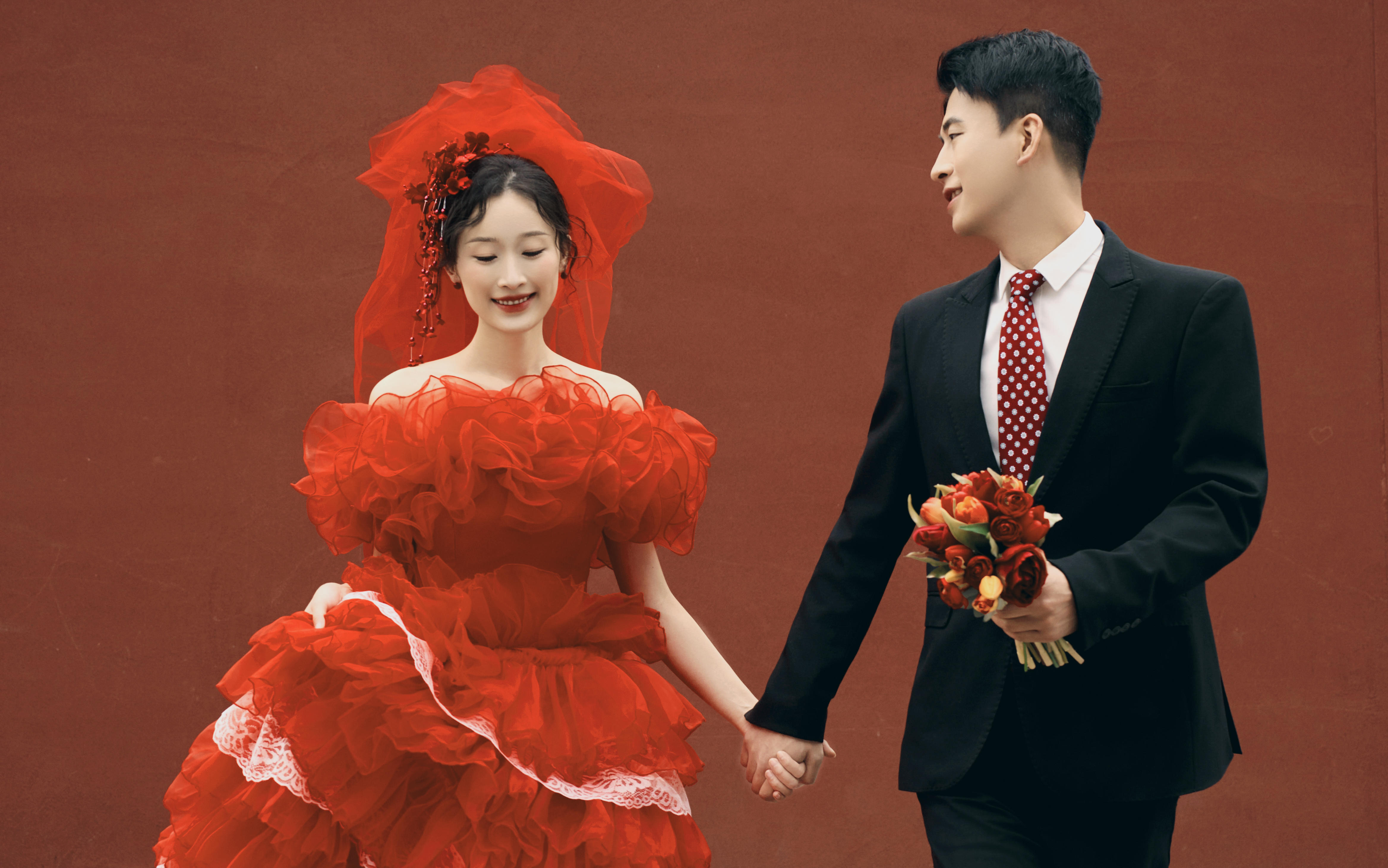 80年代的结婚现场搬进婚纱照里