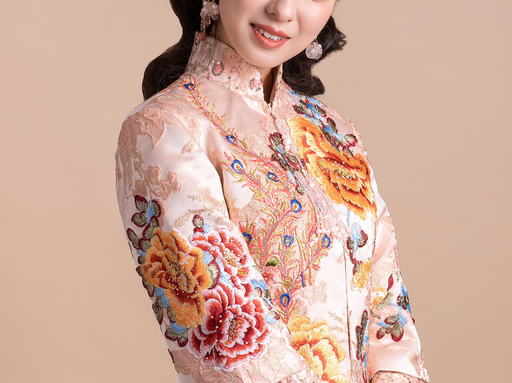 阳泉婚纱礼服高定 中式婚礼套餐