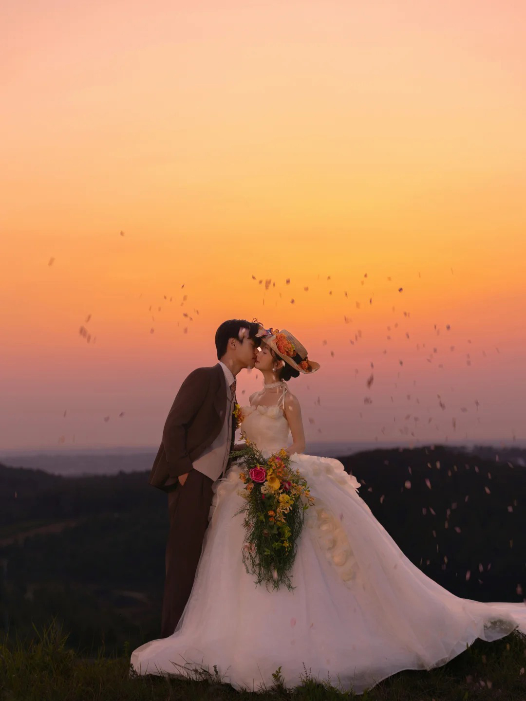 公主梦必拍！童话风日落婚纱照拍出迪士尼浪漫