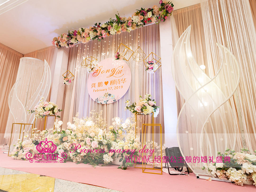 人气爆款-精美留影背景一套！！！