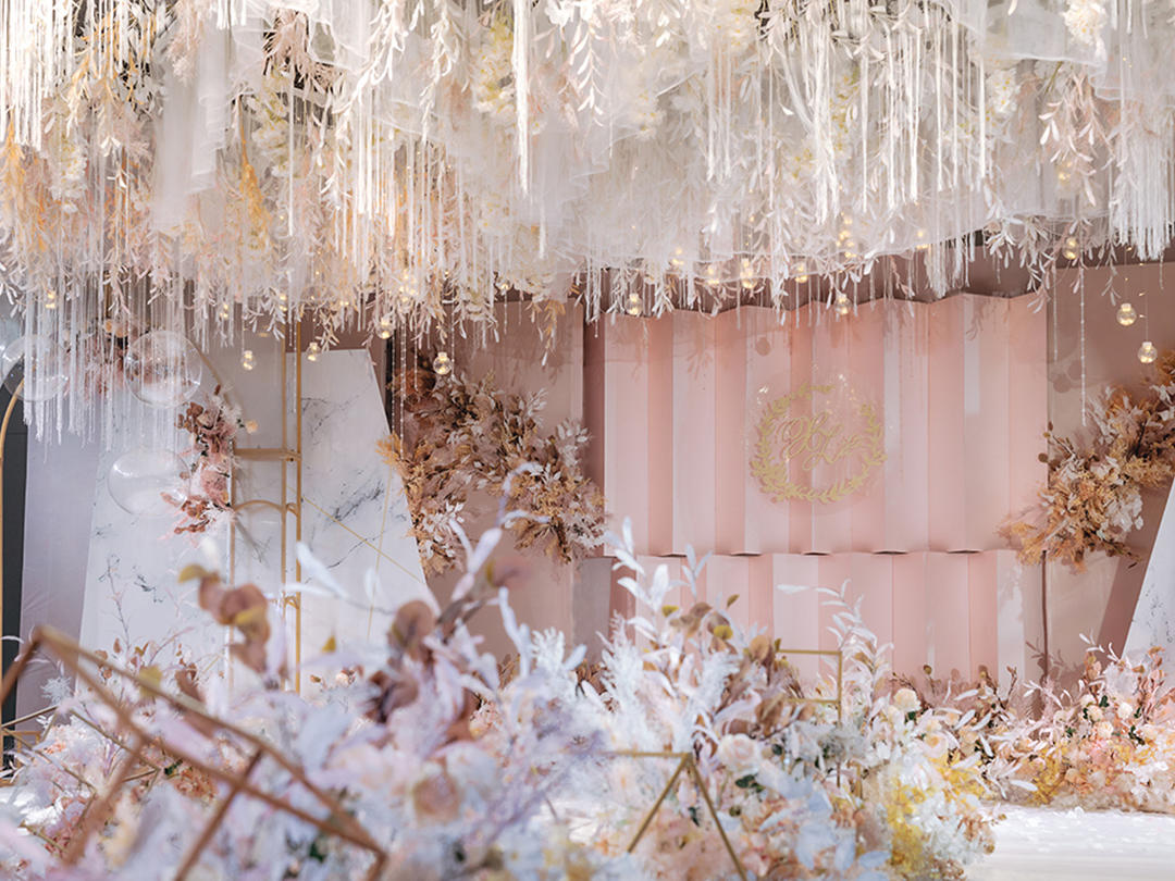 【温馨森系】粉色花丛中的小浪漫 花式帘幔的爱情