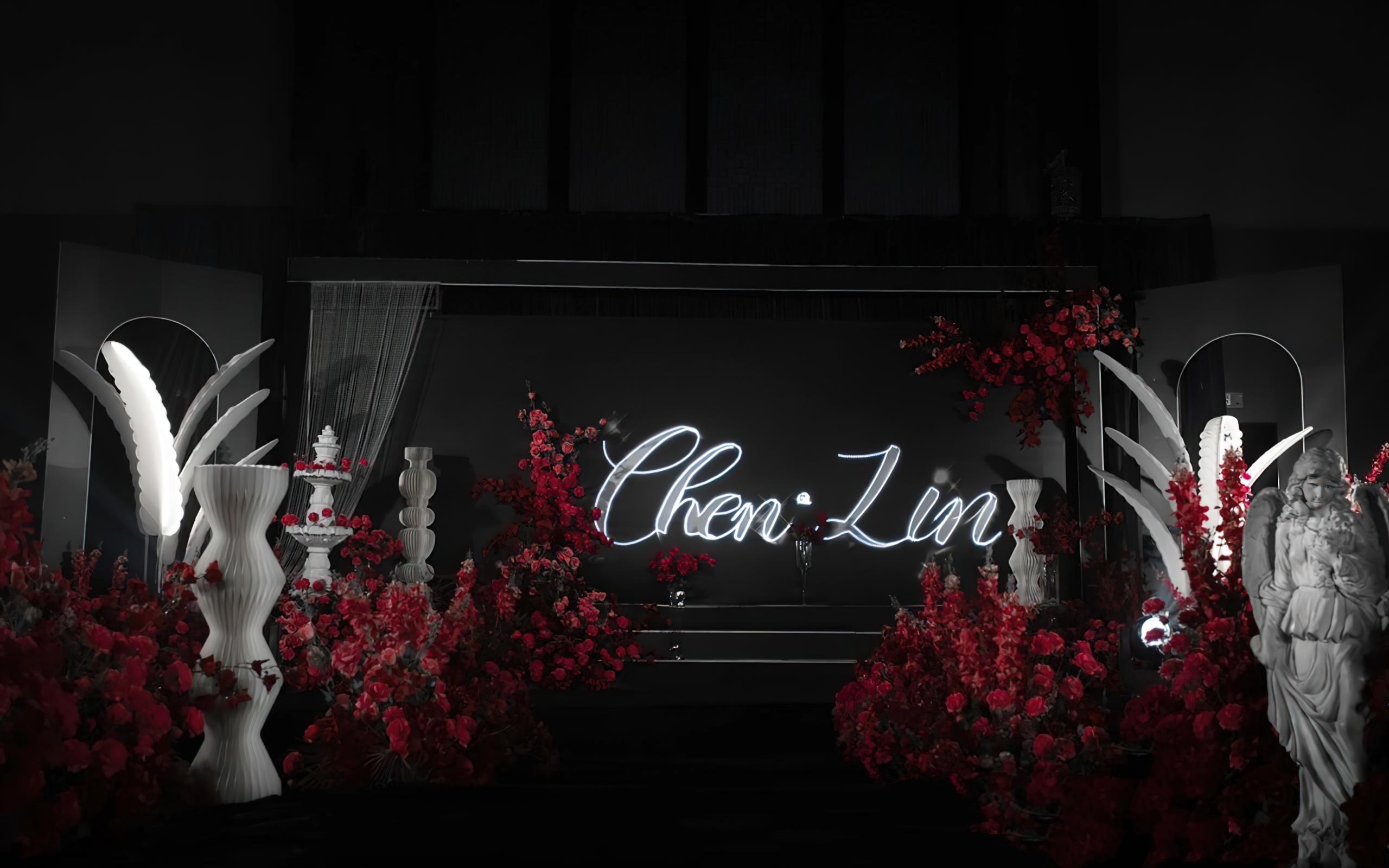 【梦马婚礼定制】红妆裹尽温柔意，黑幕藏满不渝情