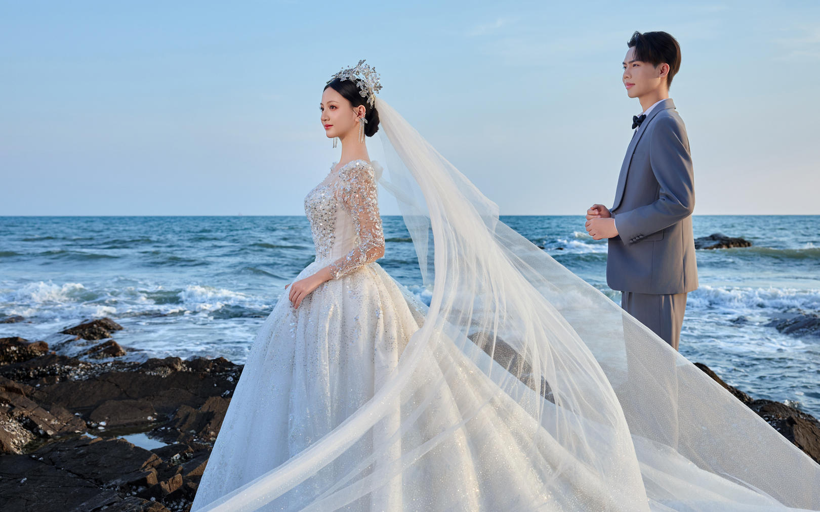 蓝色大海的浪漫~海景礁石婚纱照