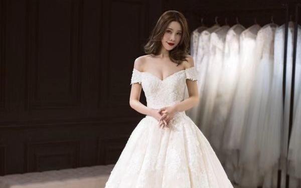 每个女孩字都值得拥有一件最美的婚纱