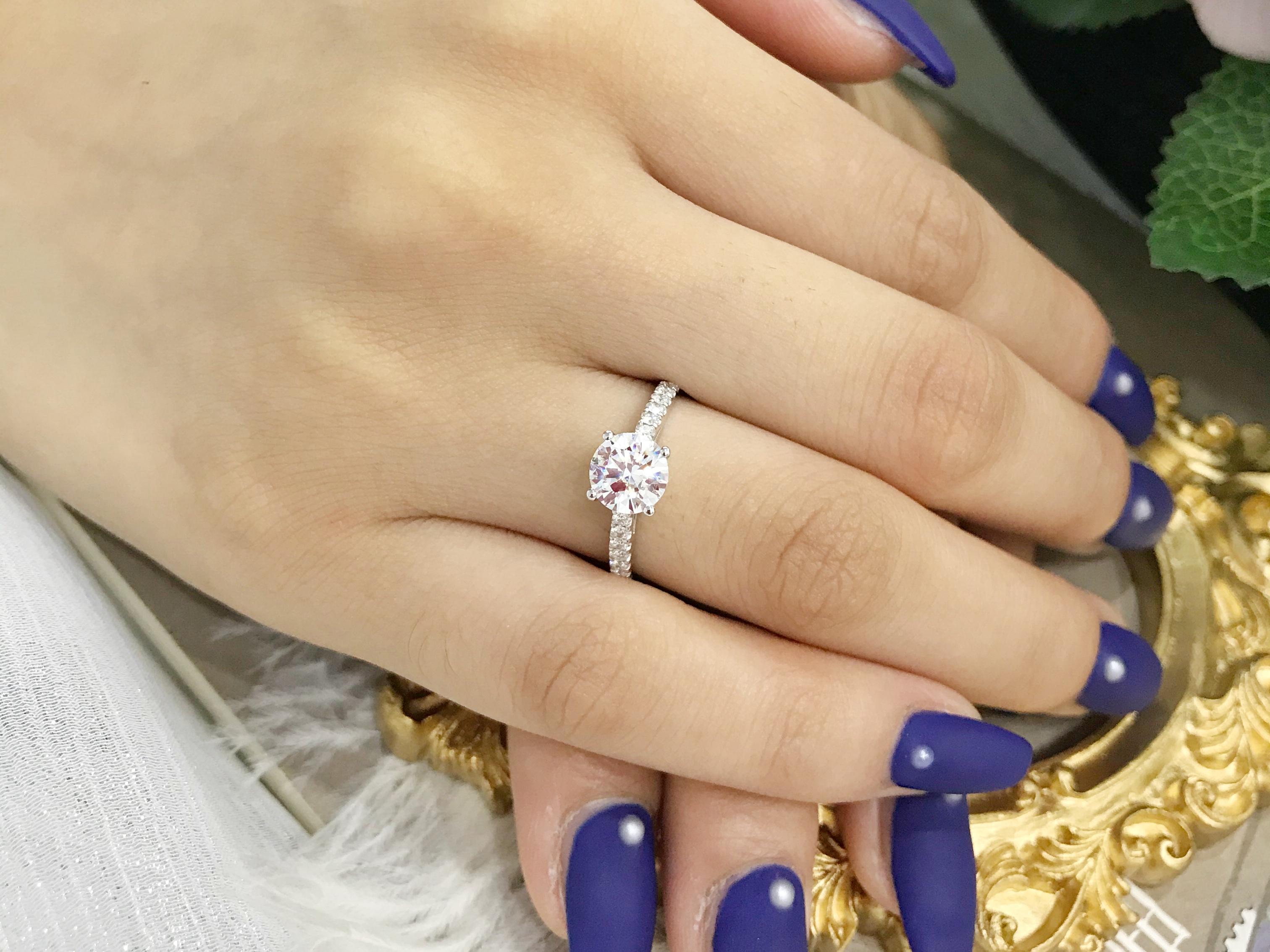 钻享一生 | 【爱之光】经典不衰70分结婚钻戒