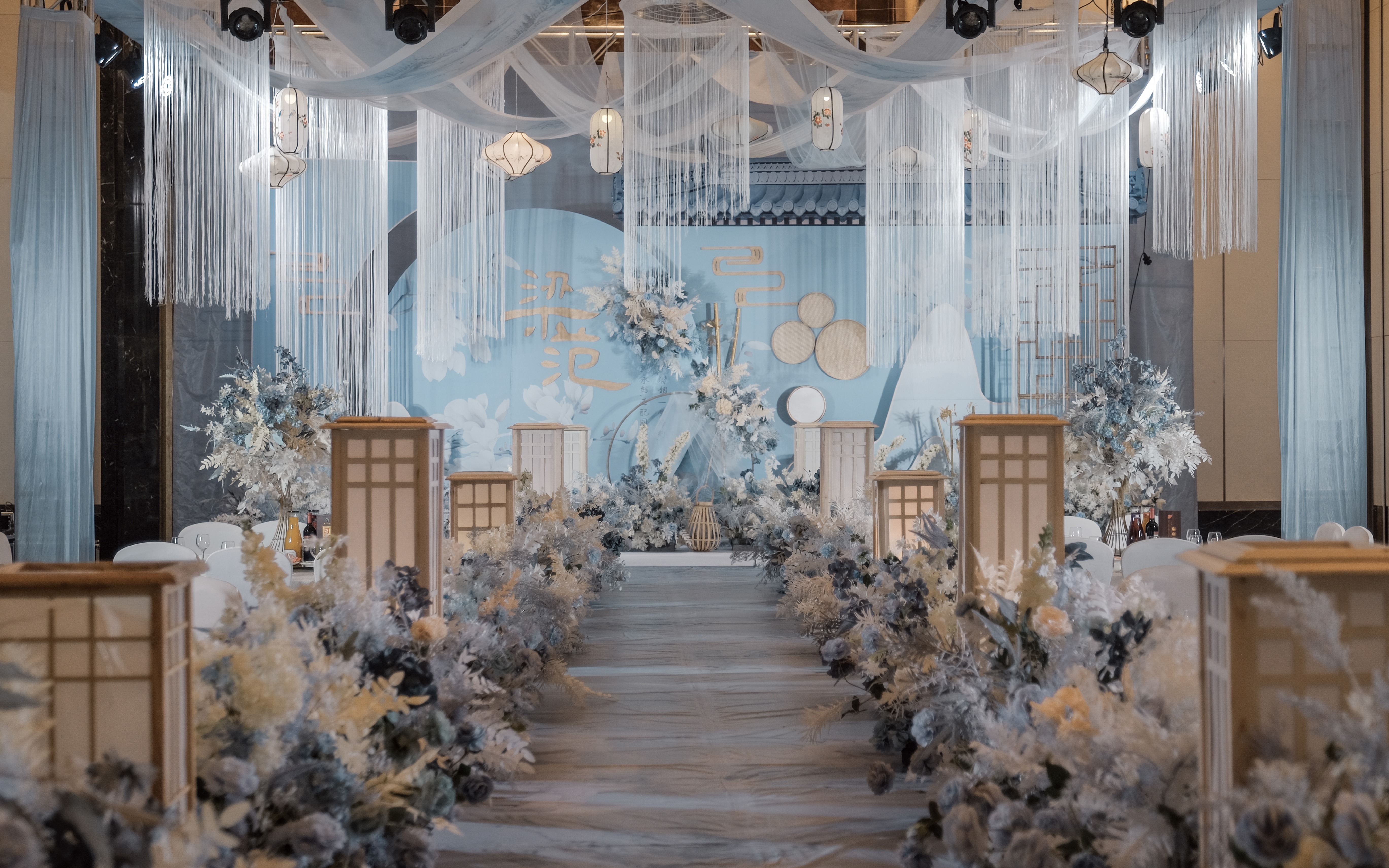 青岚水榭｜雾霾蓝水墨新中式婚礼