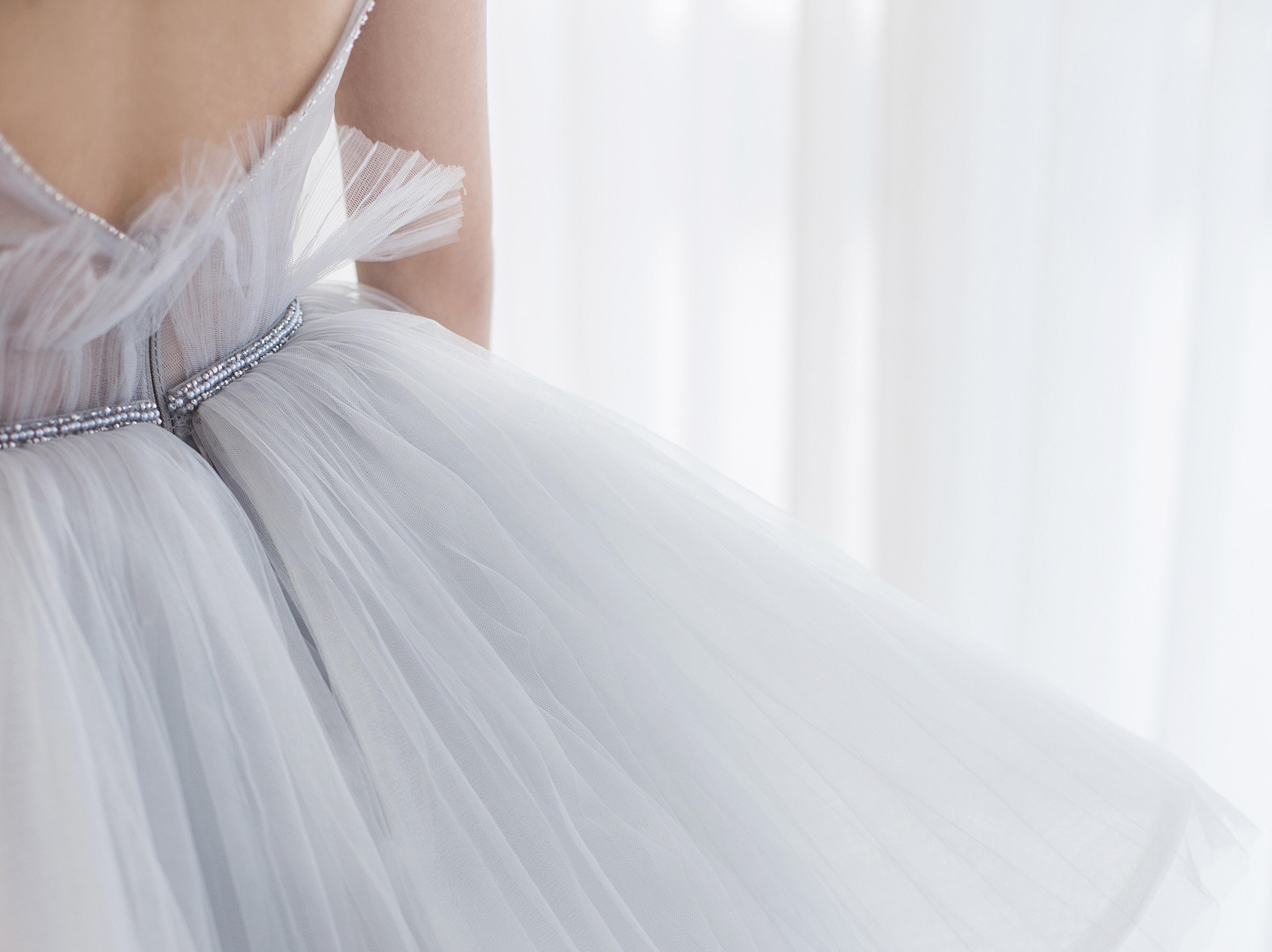 【达 令】婚纱七件套系＋高级老师跟妆