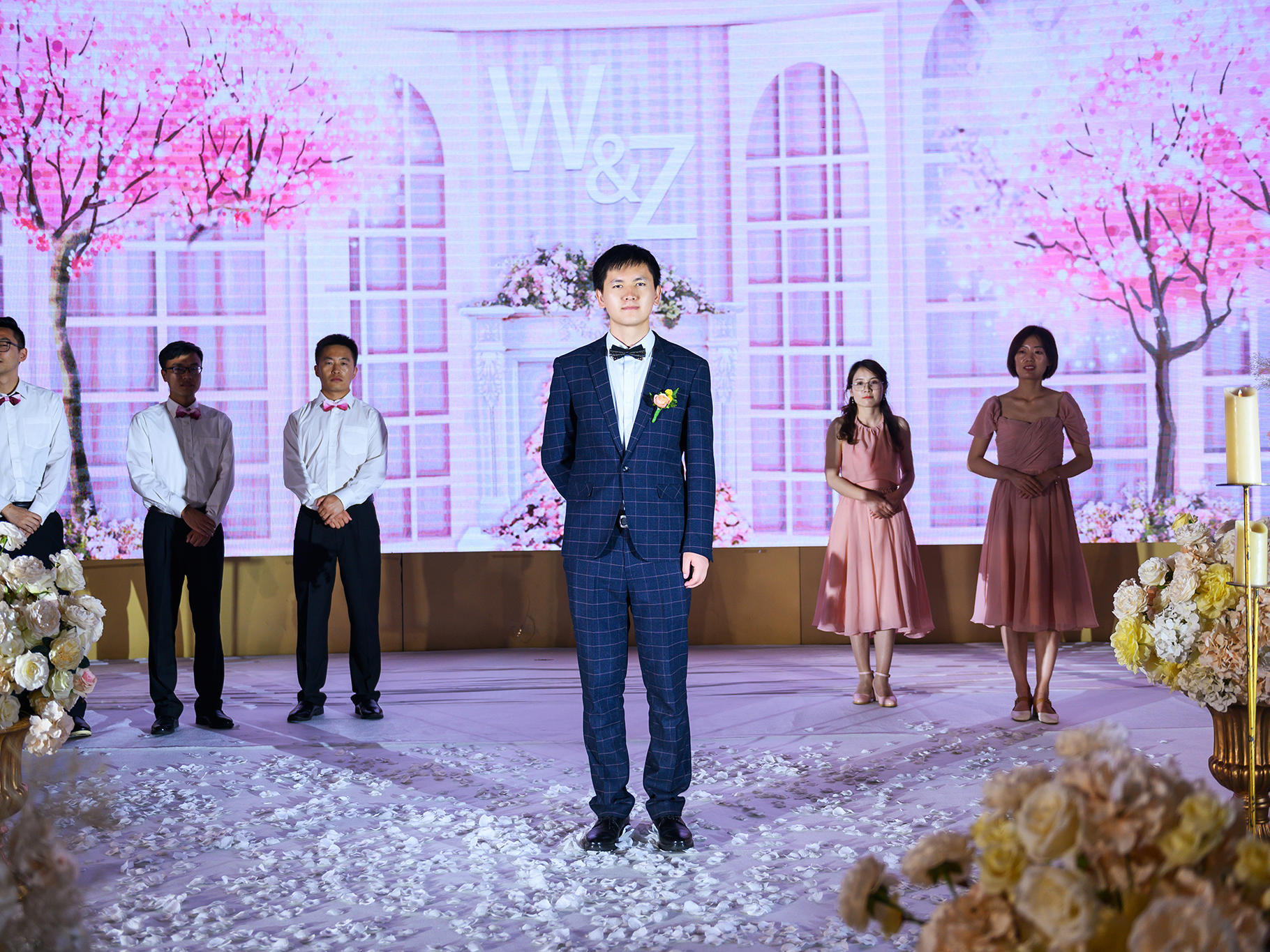 【结婚拍照】资深摄影全程跟拍，精修40张