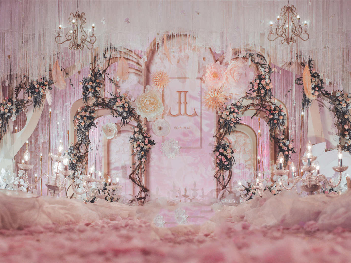   【华谊婚礼】粉白色羽毛婚礼