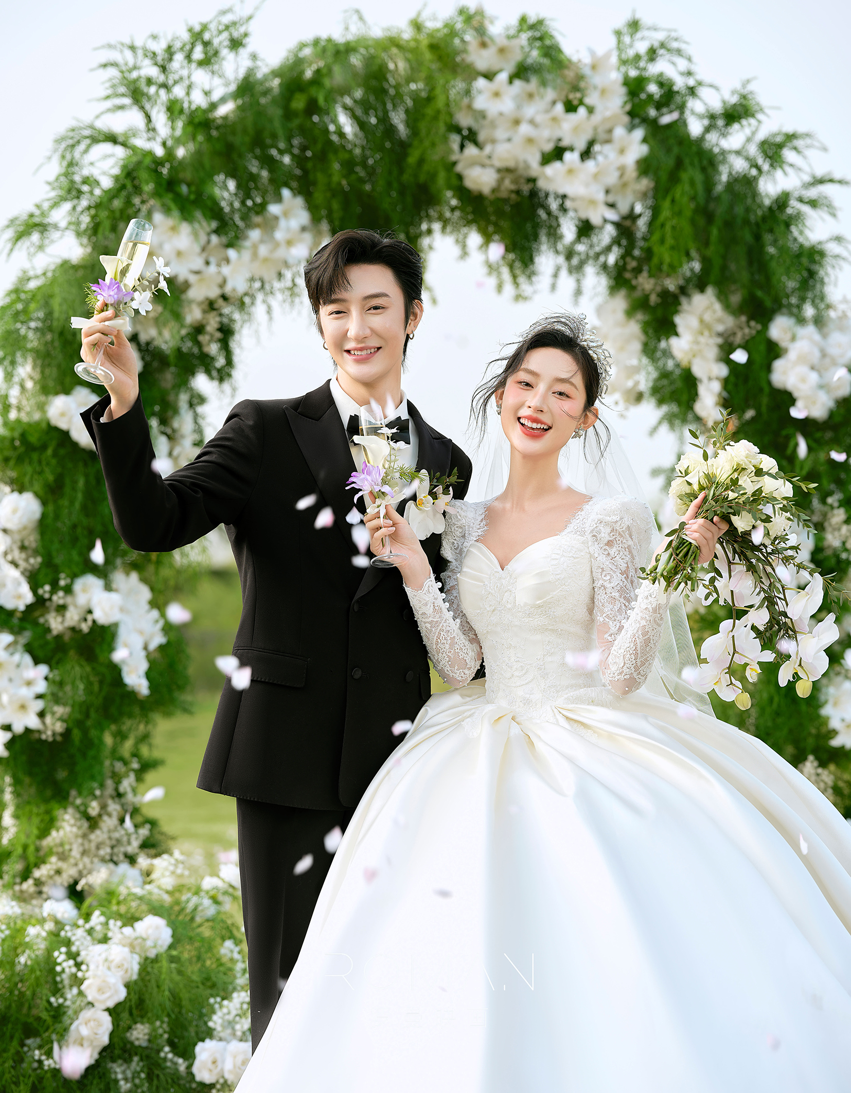  【目的地婚禮】婚禮儀式+微電影+旅拍婚紗照
