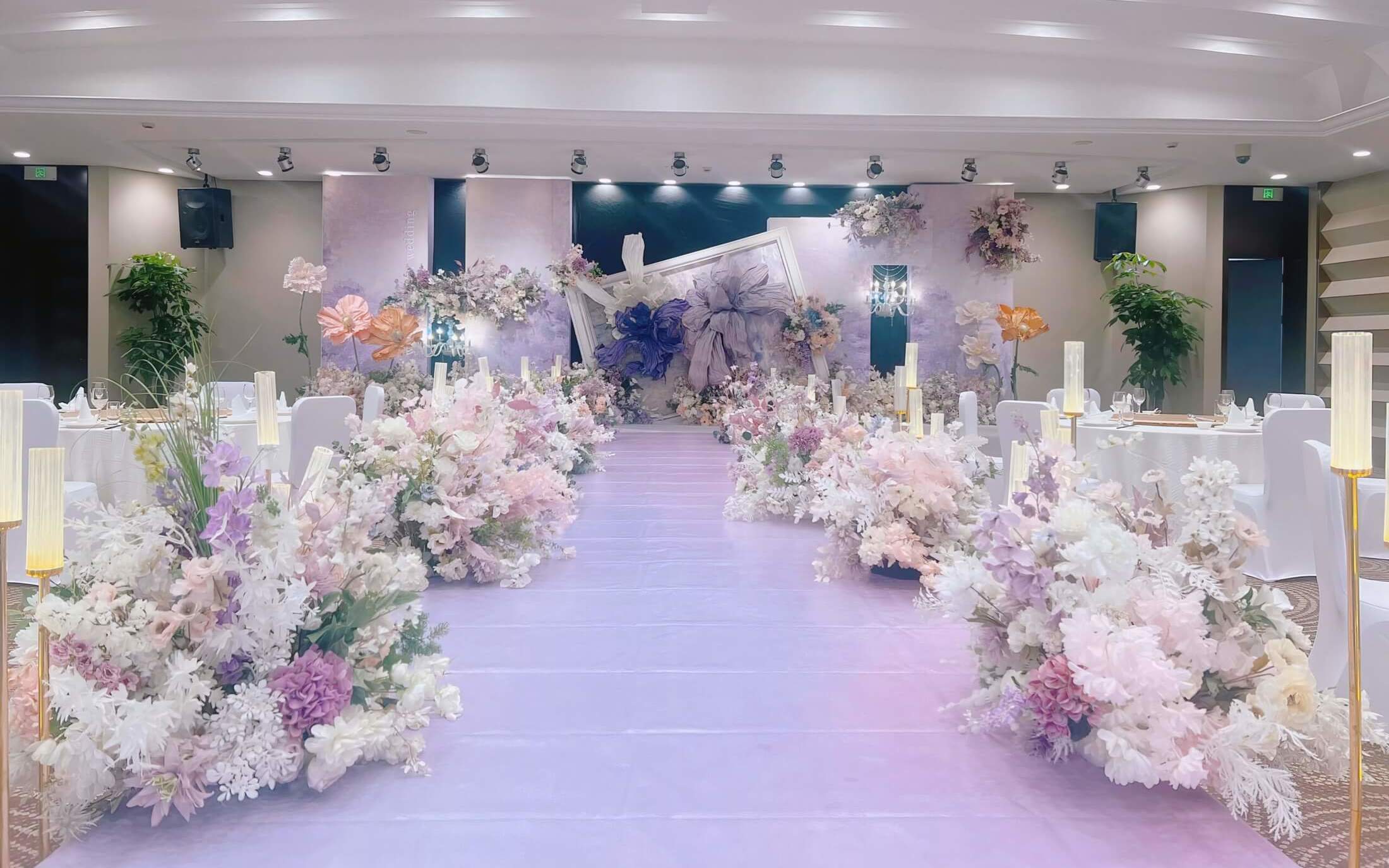800人问的绝美油画花园系婚礼，场布来啦！