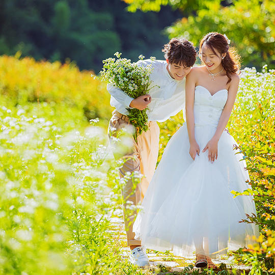 7999元10服+10造+260底片一價(jià)全包婚紗