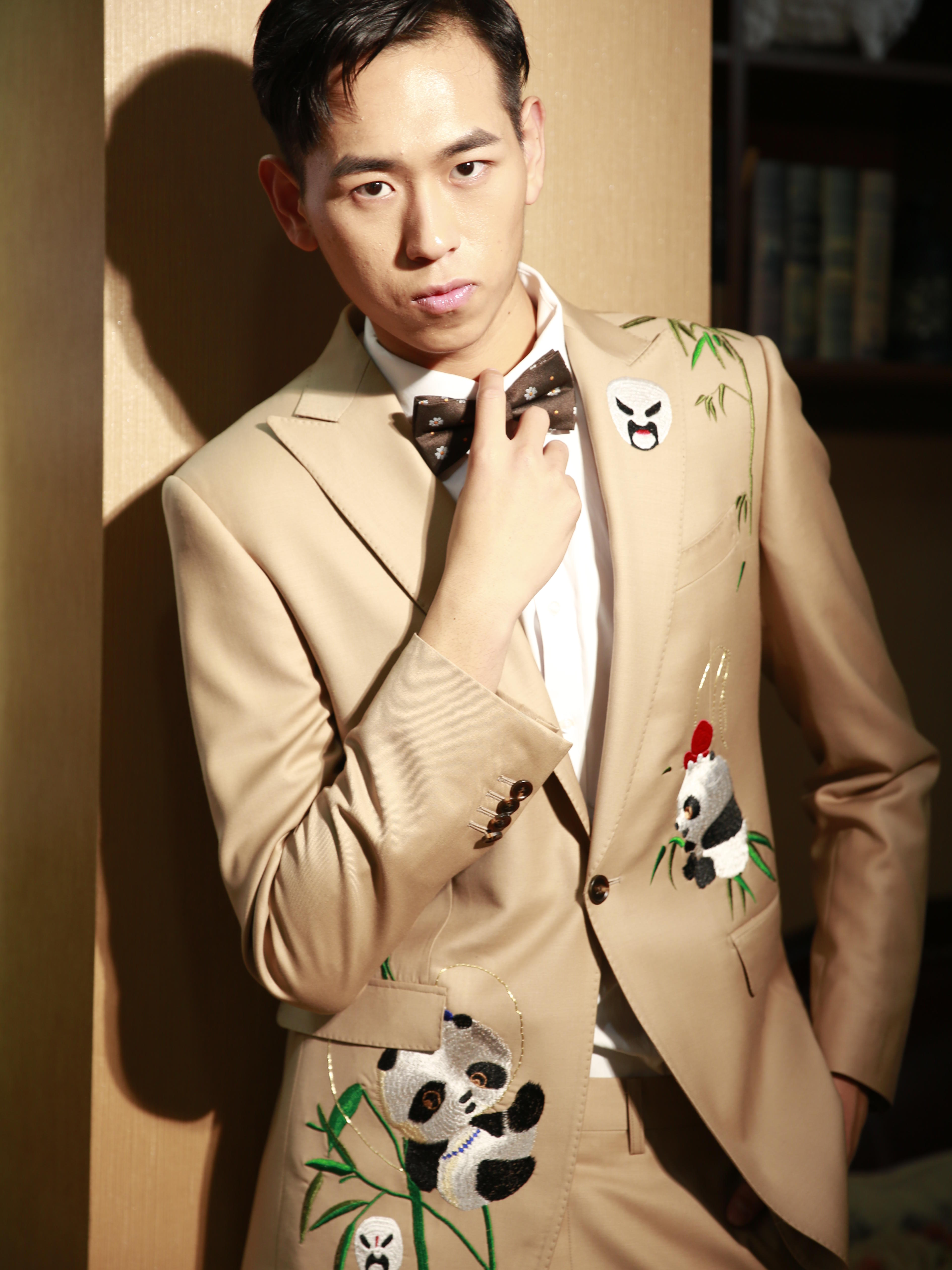 【2020时尚】卡其色刺绣