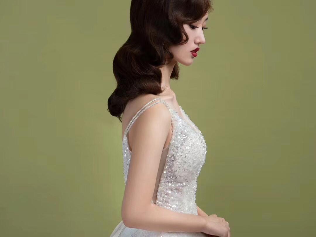 美丽课堂婚礼造型跟妆资深化妆师