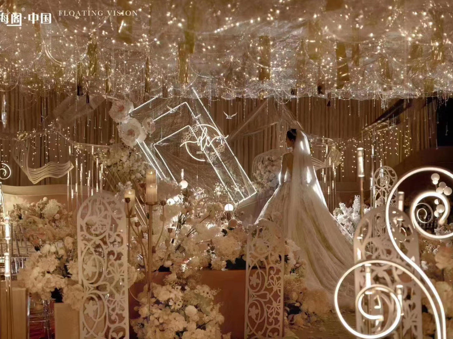 一场纯粹的香槟色婚礼，不堆砌不冗杂的设计