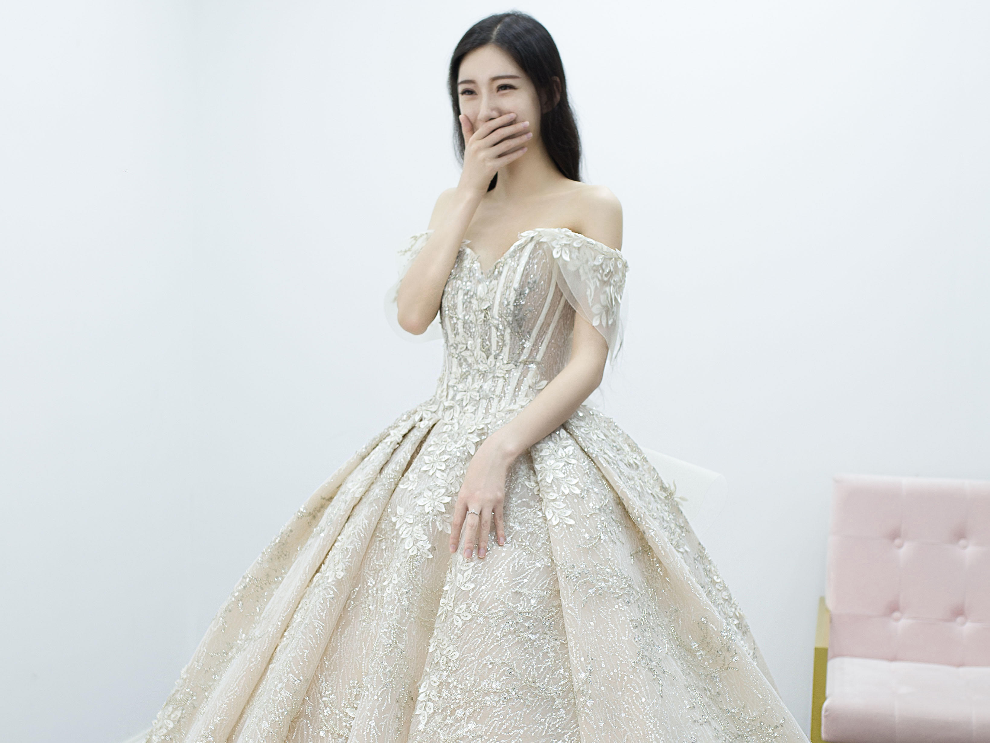 重工系列款秀禾服+婚纱+敬酒服