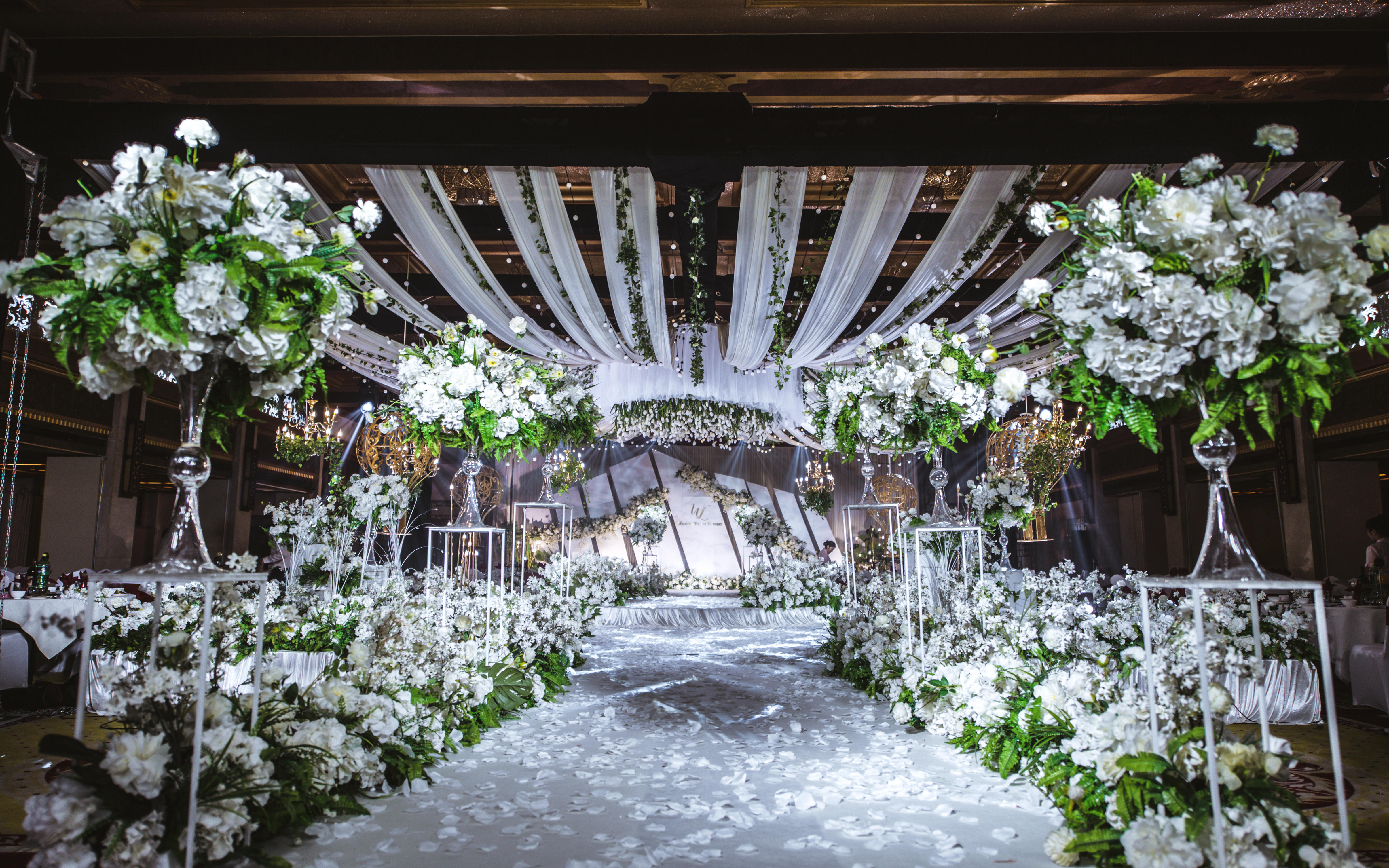 【花嫁】轻奢森系主题-吊顶升级鲜花