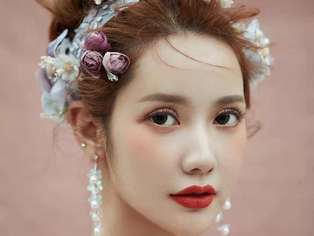 总监化妆师全天服务 劲爆特惠 限时抢购 送妈妈妆