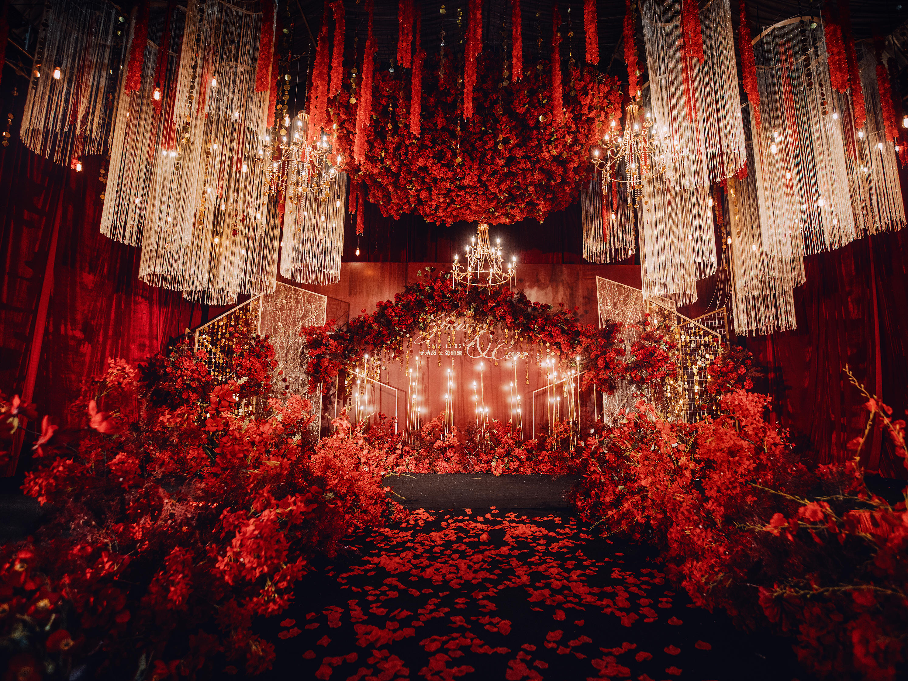 红色欧式宫廷风复古奢华大气婚礼