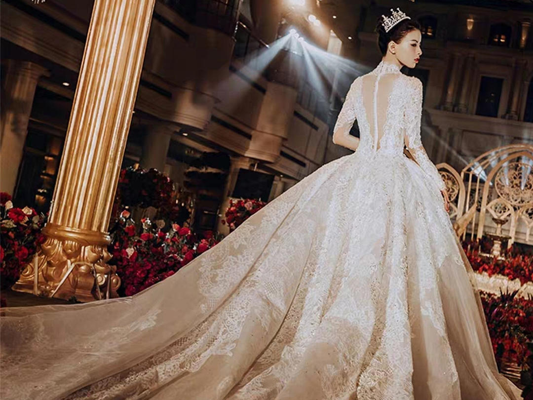 【K女王】【一站配齐】高定婚纱礼服8件套送跟妆