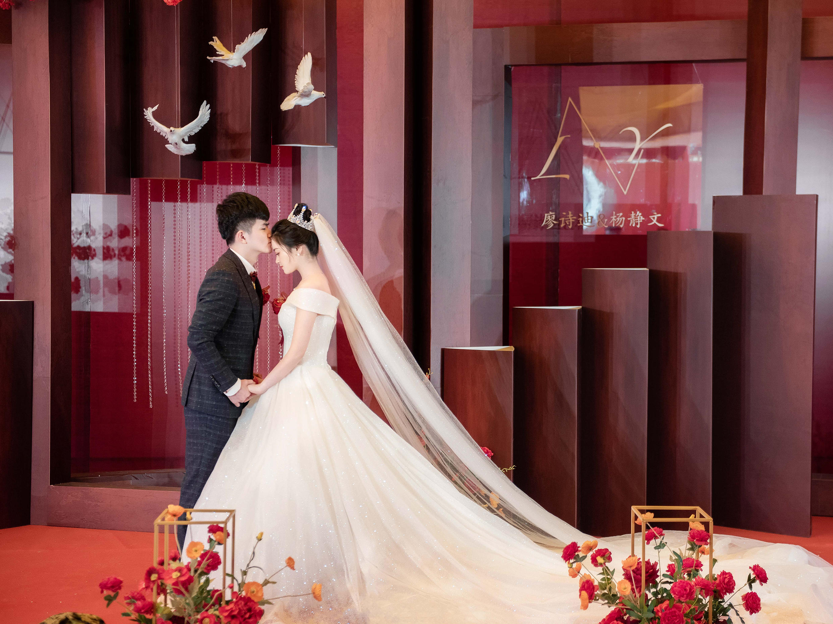 【诗亚图婚礼】红色轻奢大棚婚礼