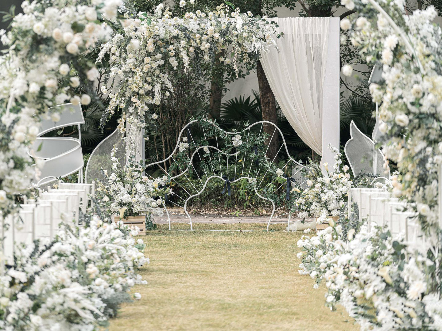 乐芙婚礼甄选定制户外主题婚礼套系