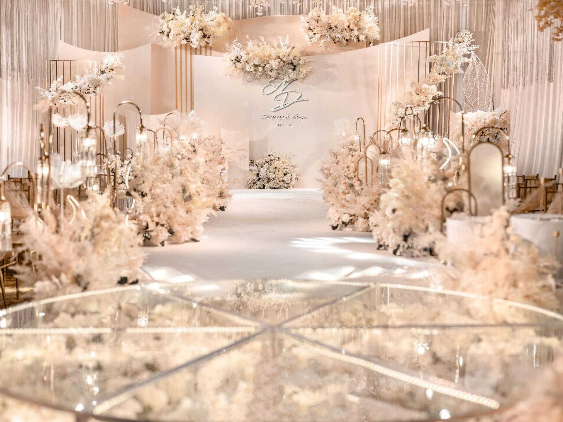 个性定制浪漫满屋【维纳斯一站式婚礼定制】