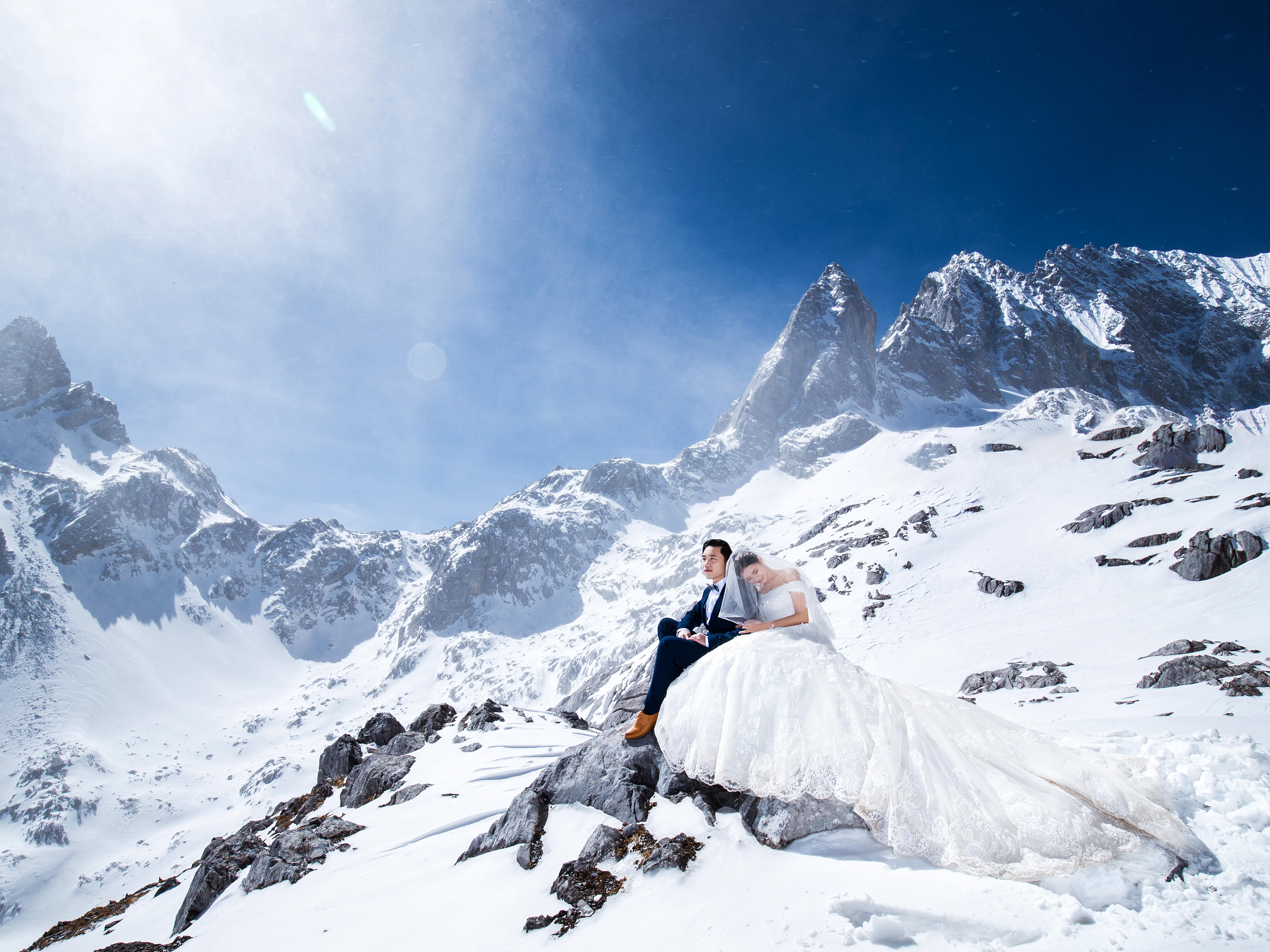 玉龙雪山拍婚纱_玉龙雪山婚纱照片