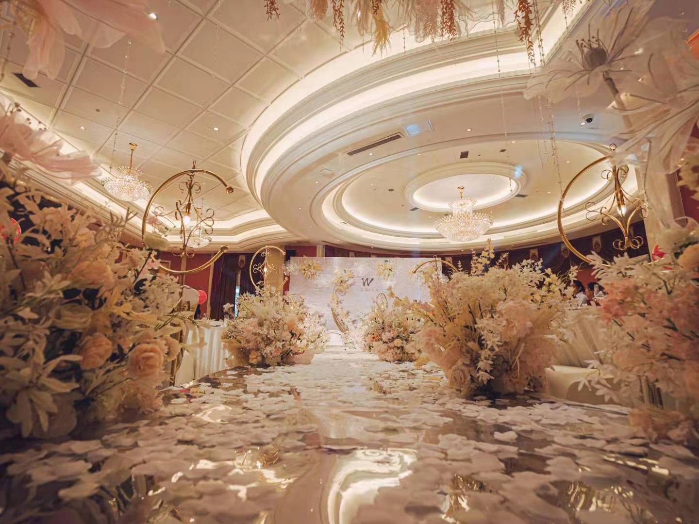 云端婚庆--白金汉爵大酒店出品 