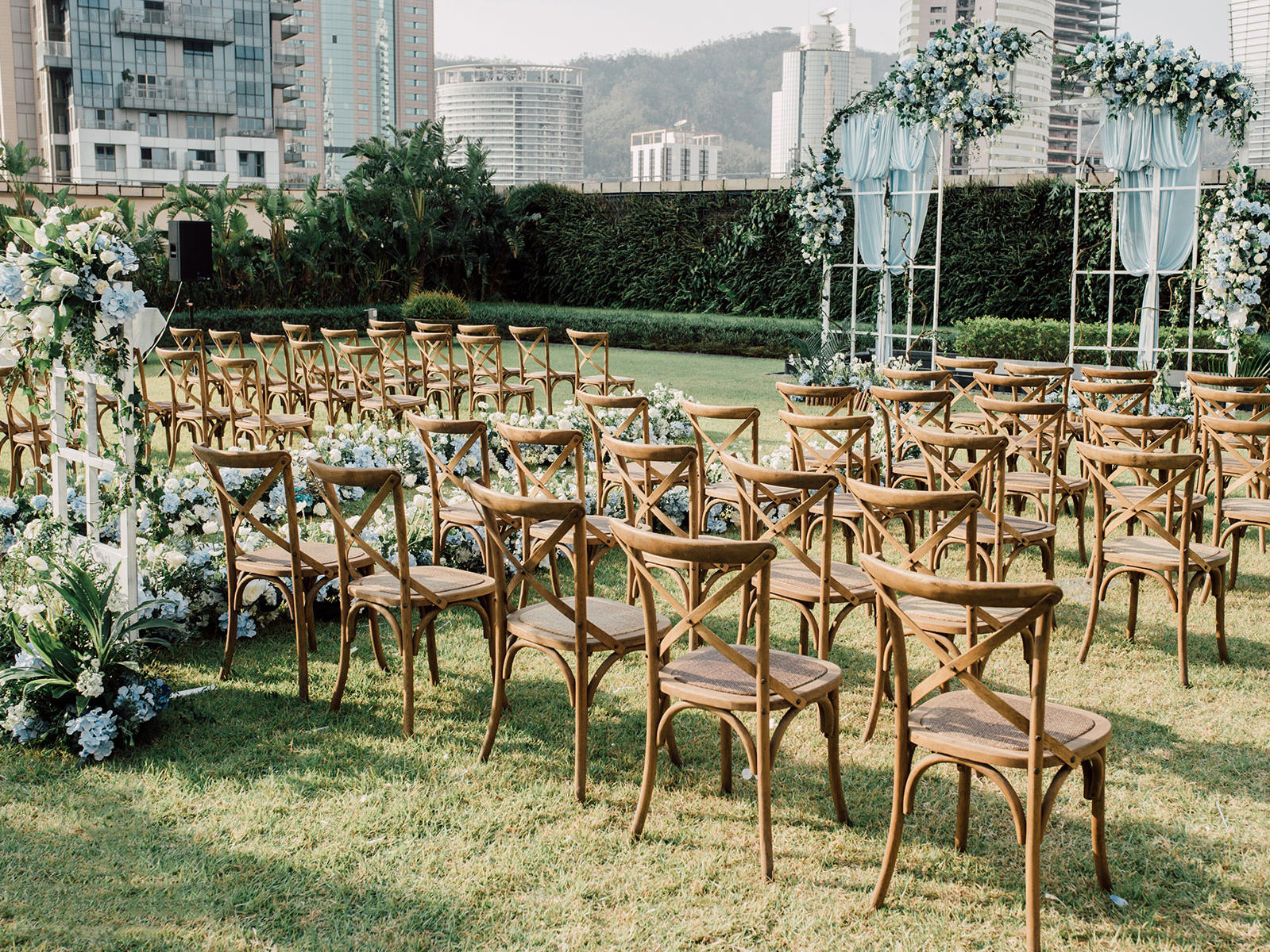 【爆款户外】首席四大+全场鲜花+送婚纱三件套