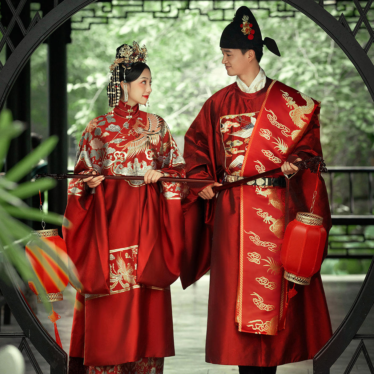 婚纱照拍出了古装剧大女主的效果，太惊艳