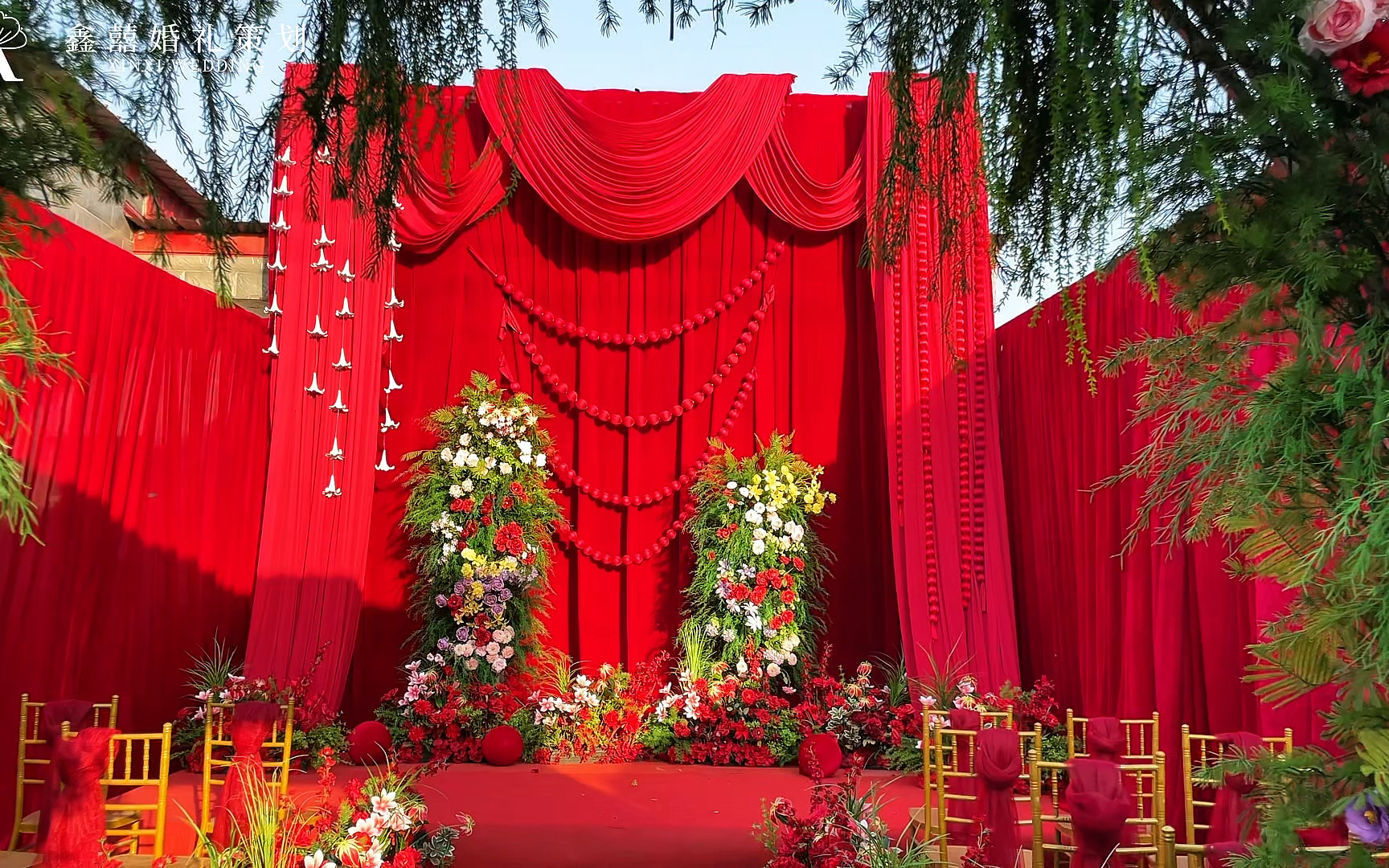 【鑫囍婚礼策划】红色挑高婚礼场景