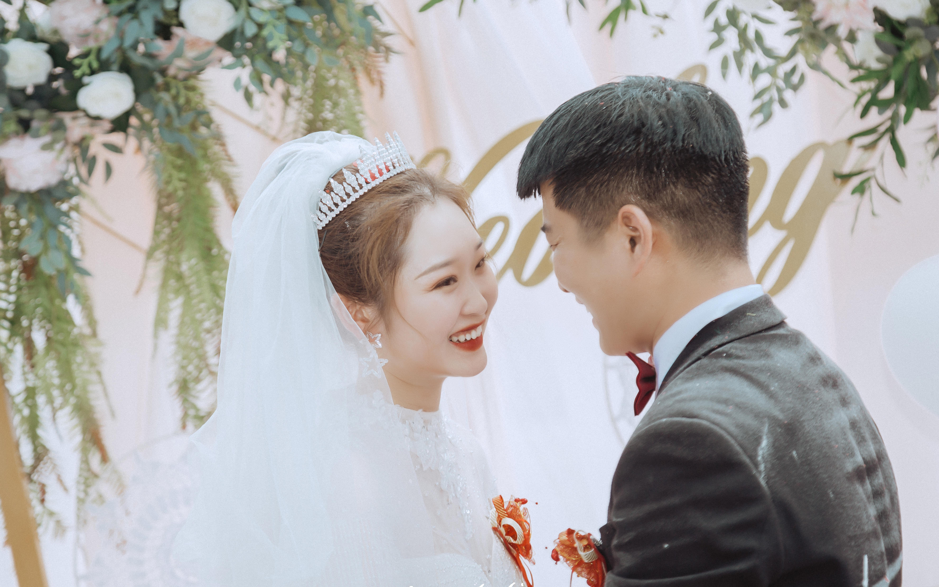 你望我浅笑/ 我入你明眸